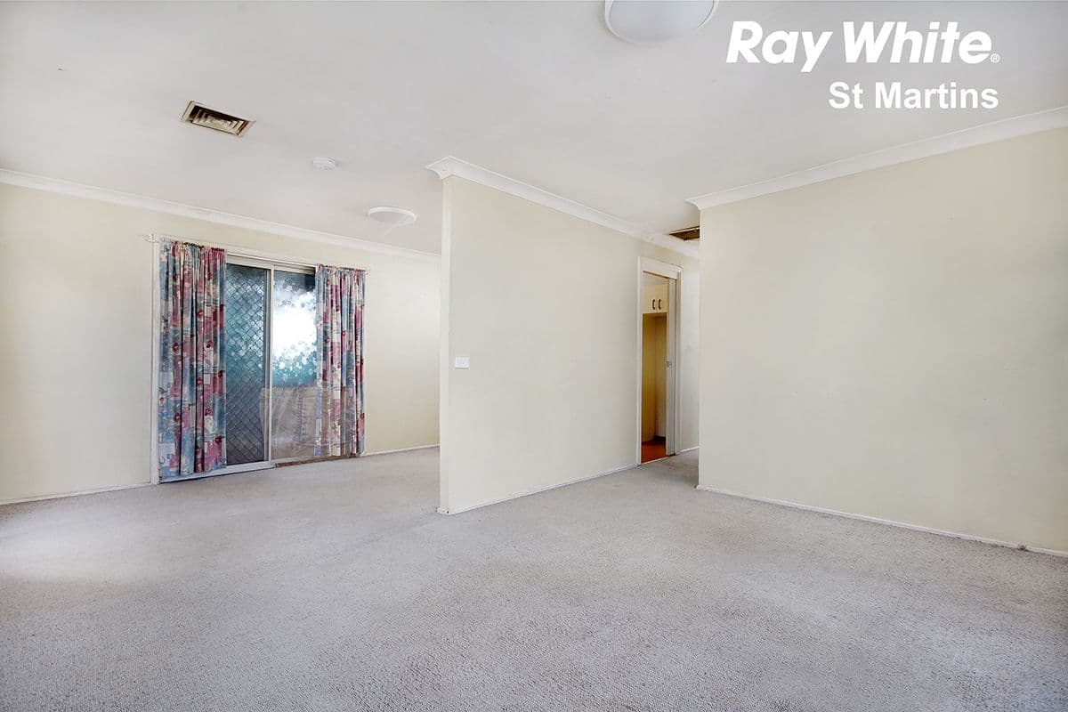 38 Garonne Street, Seven Hills - Thumbnail 2