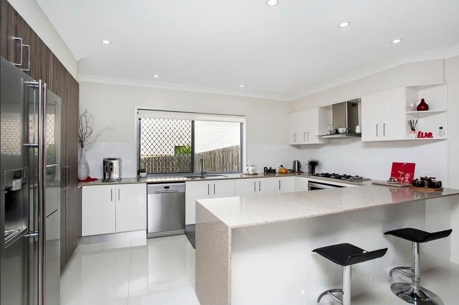 68 Sea Eagle Drive, Burleigh Waters QLD 4220, Burleigh Waters - Thumbnail 5