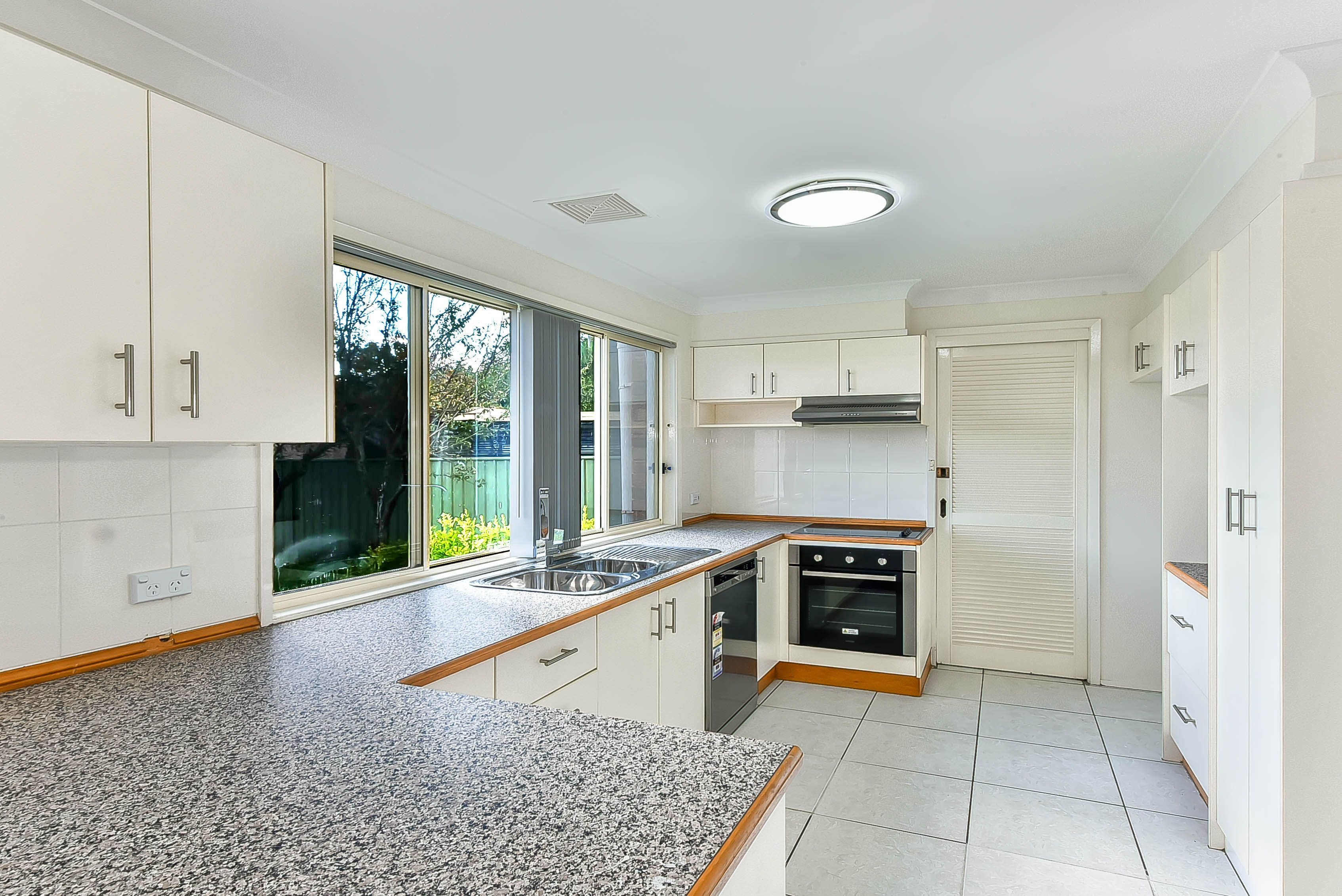 13 Macarthur Place, Ruse - Thumbnail 2