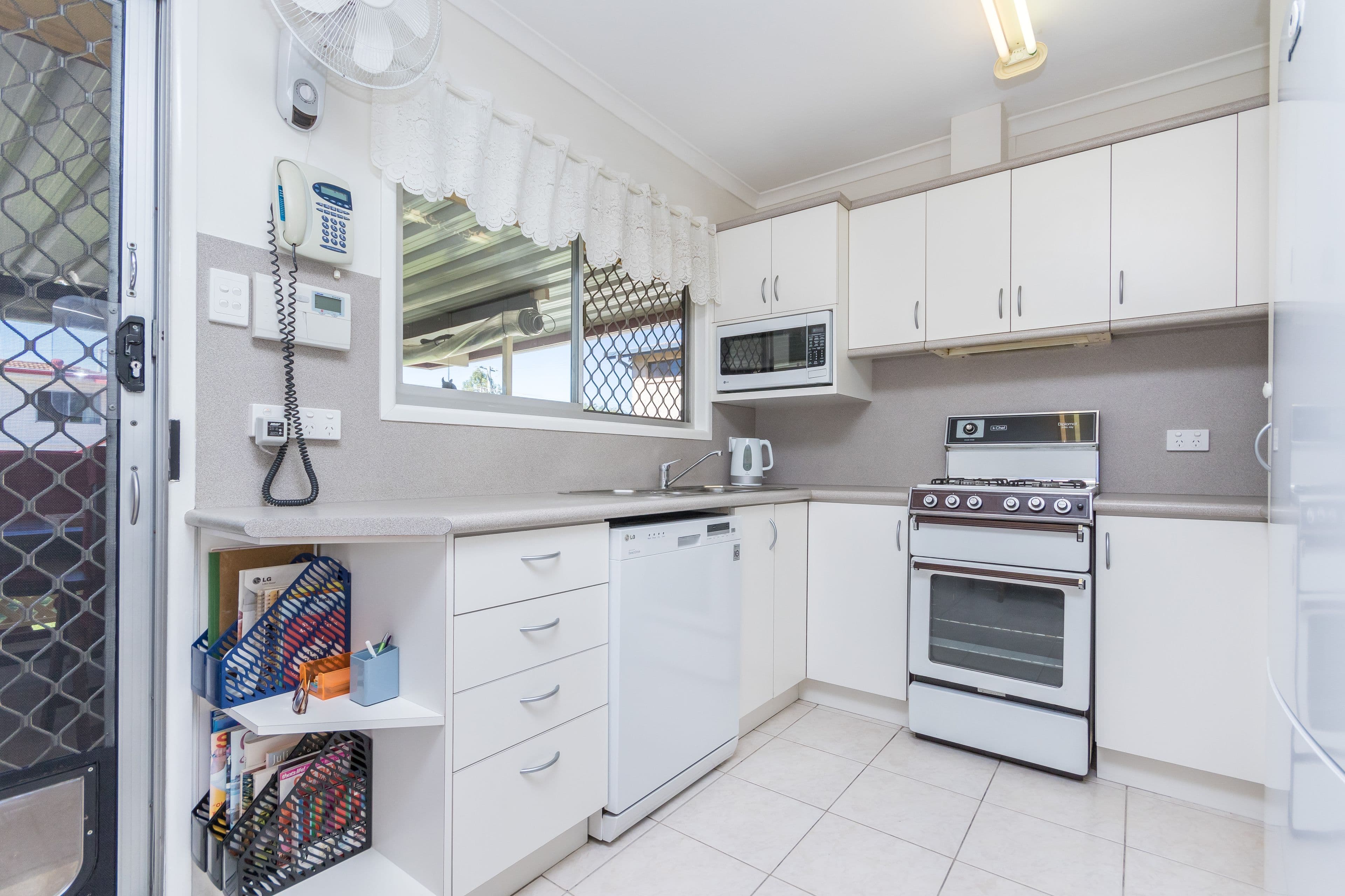 42 Calala Drive, Strathpine QLD 4500, Strathpine - Thumbnail 4