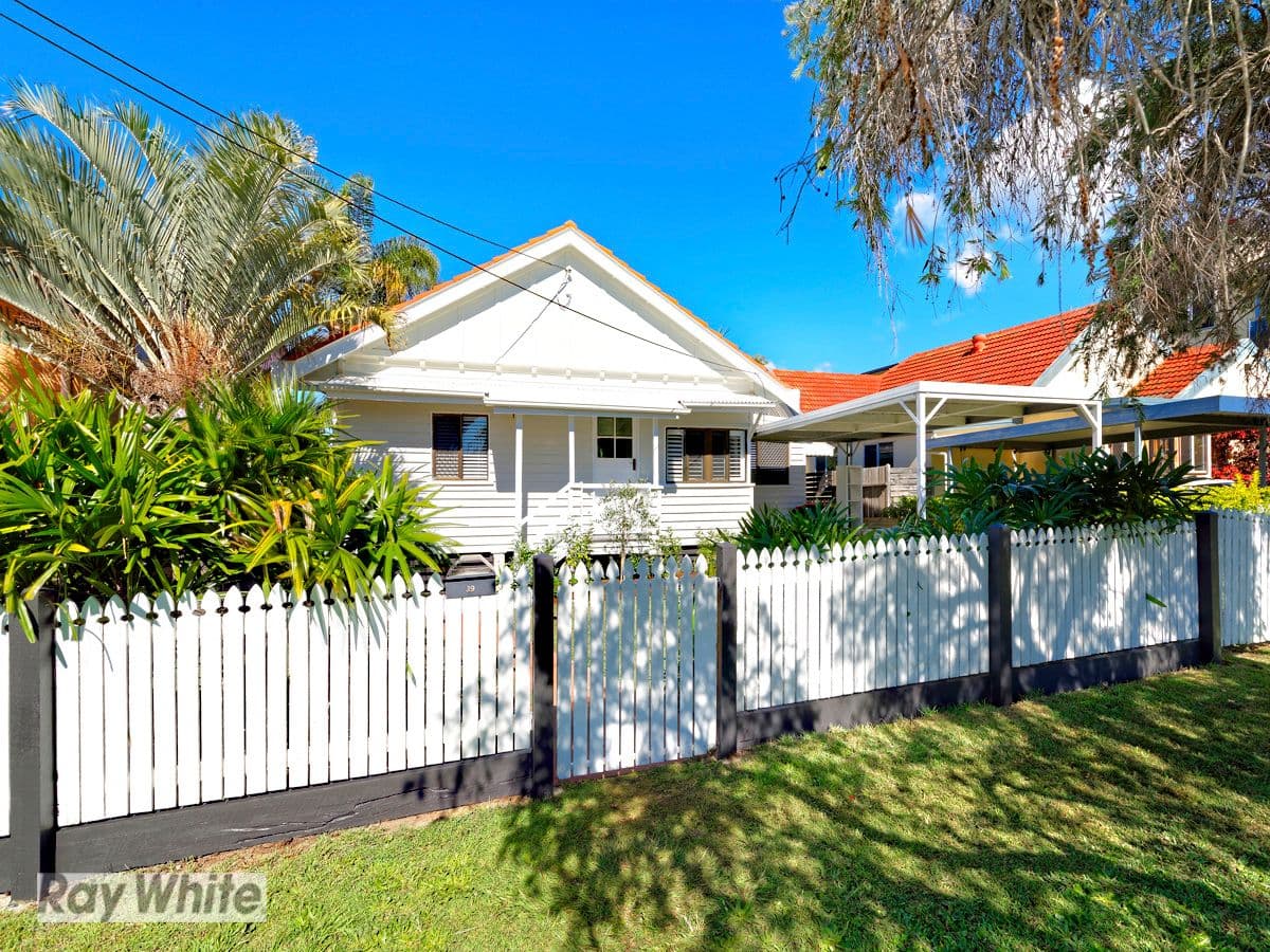39 Shields Street, Redcliffe QLD 4020, Redcliffe - Image 1