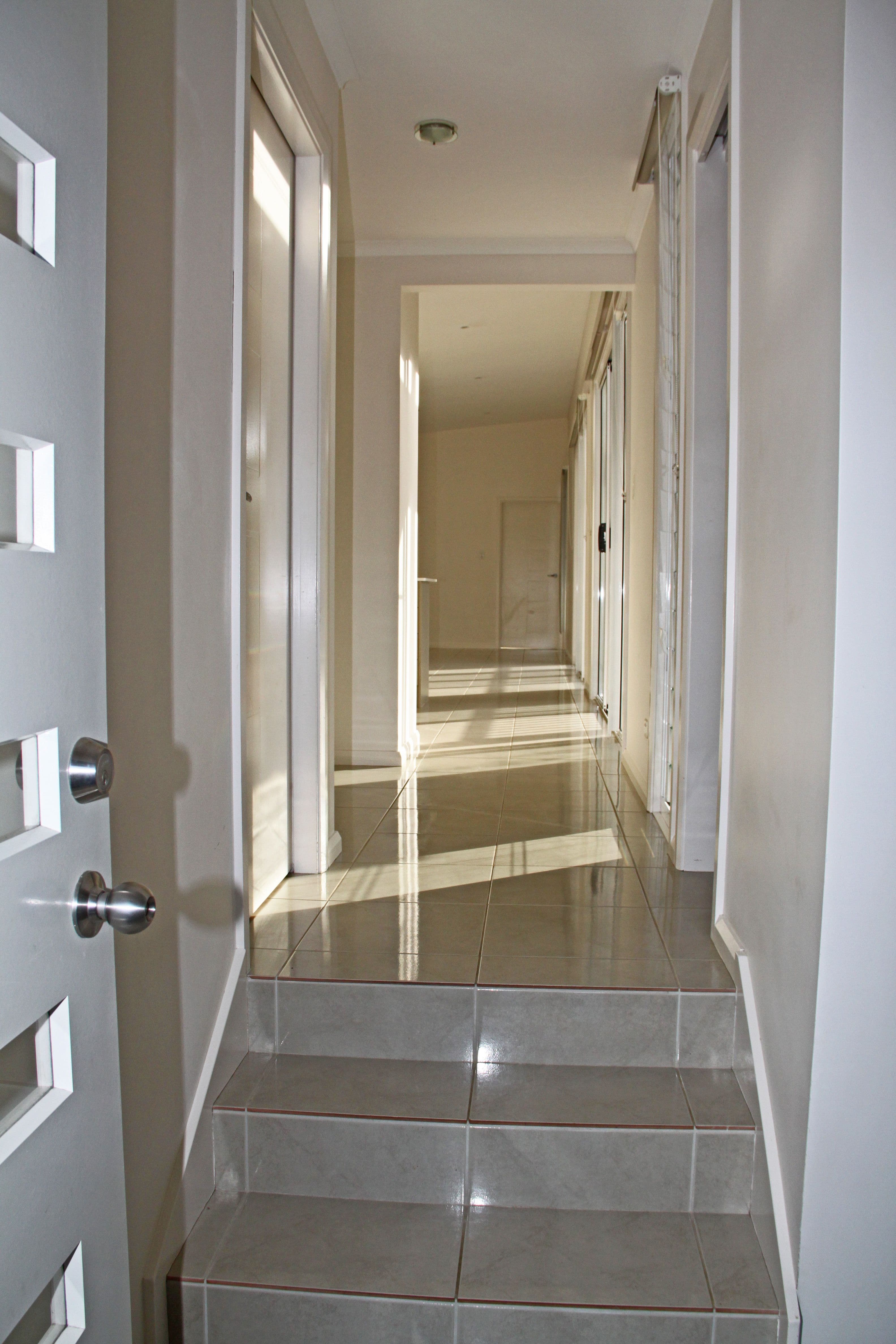 10 Mountain Spring Drive, Kendall - Thumbnail 7
