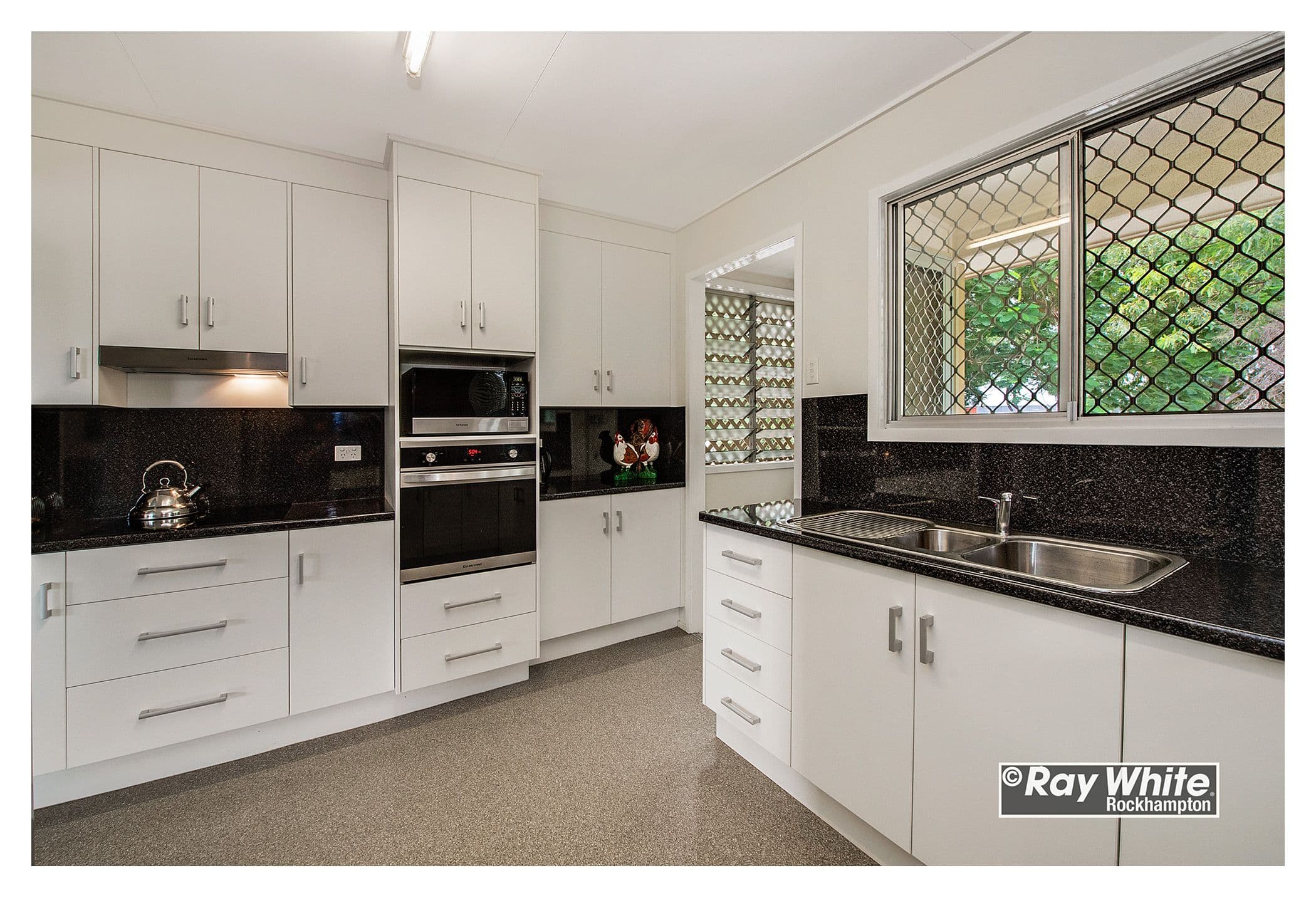 36 Cowap Street, Park Avenue QLD 4701, Park Avenue - Thumbnail 3