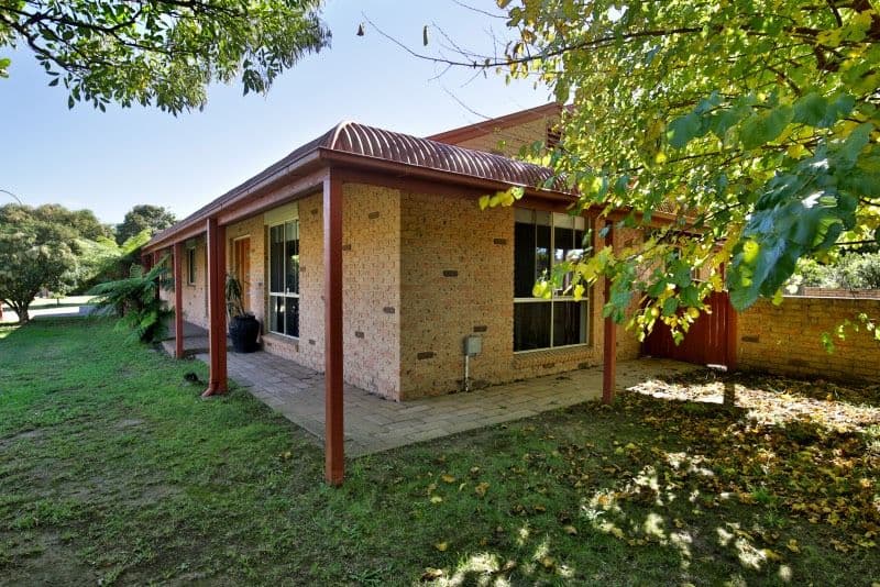 60 Ferntree Drive, Bomaderry - Thumbnail 2