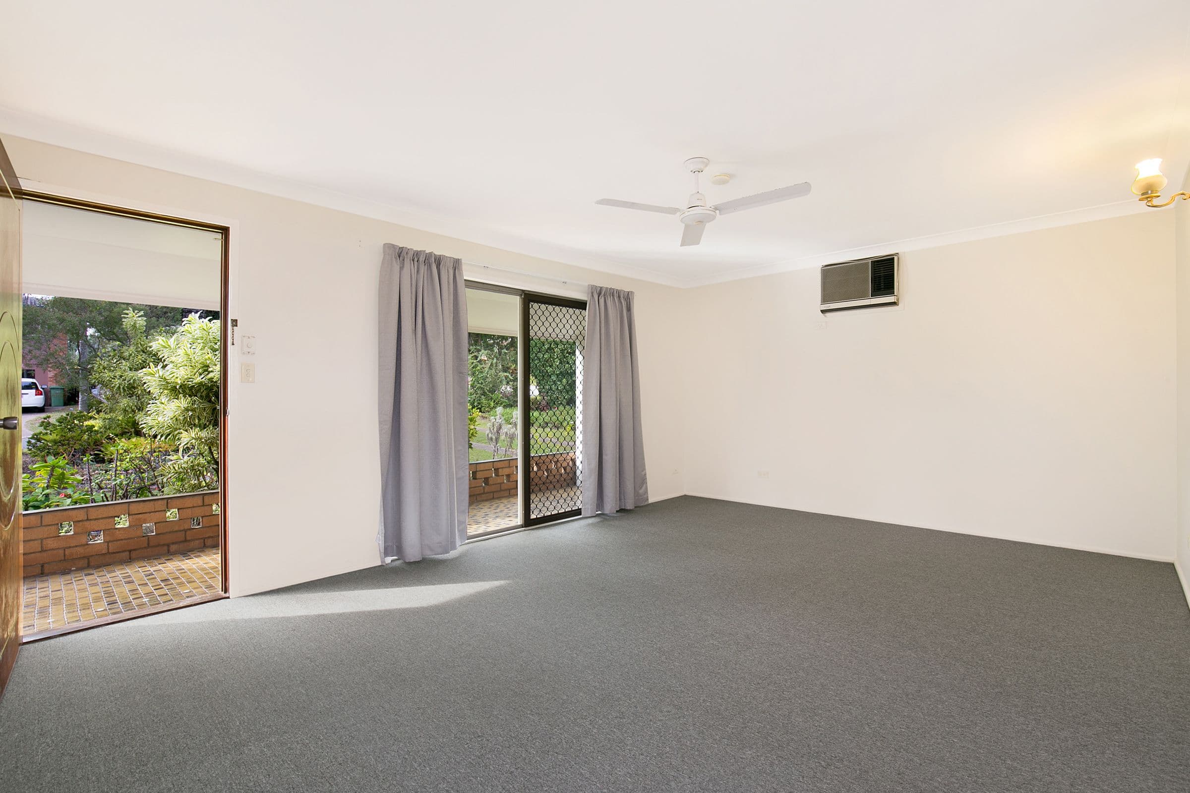 12 Whitfield Avenue, Springwood QLD 4127, Springwood - Thumbnail 8