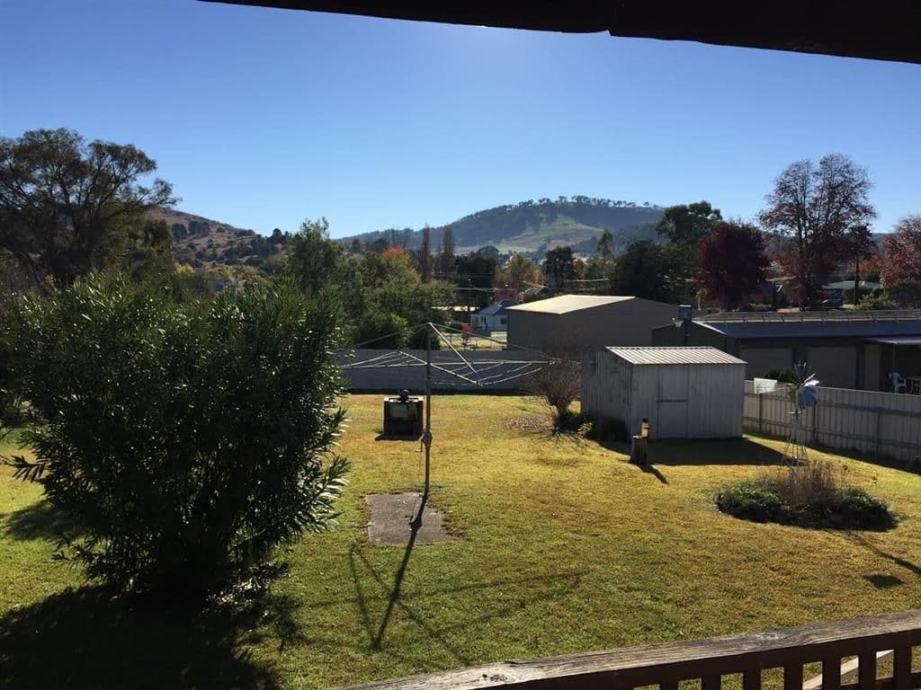 66 Lynch Street, Adelong - Thumbnail 6