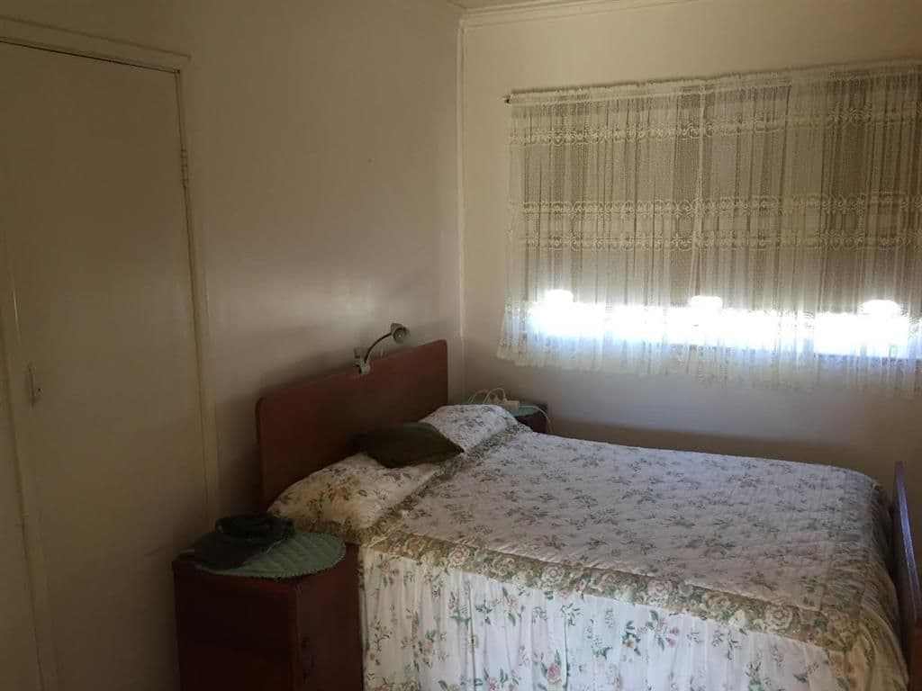 66 Lynch Street, Adelong - Thumbnail 4