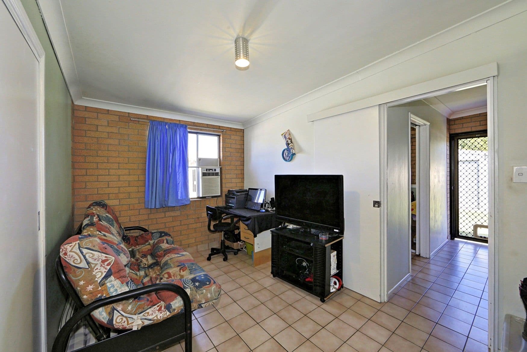 52 Anderson Street, Avenell Heights QLD 4670, Avenell Heights - Thumbnail 8