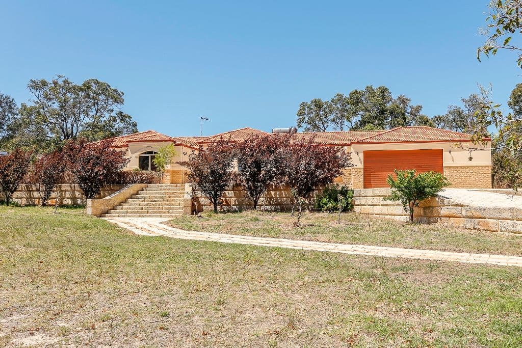 42 April Close, Bullsbrook WA 6084, Bullsbrook - Thumbnail 2