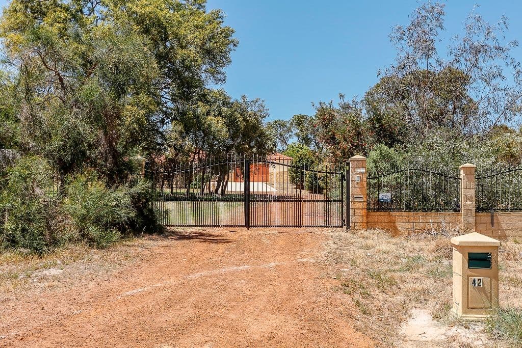 42 April Close, Bullsbrook WA 6084, Bullsbrook - Thumbnail 3