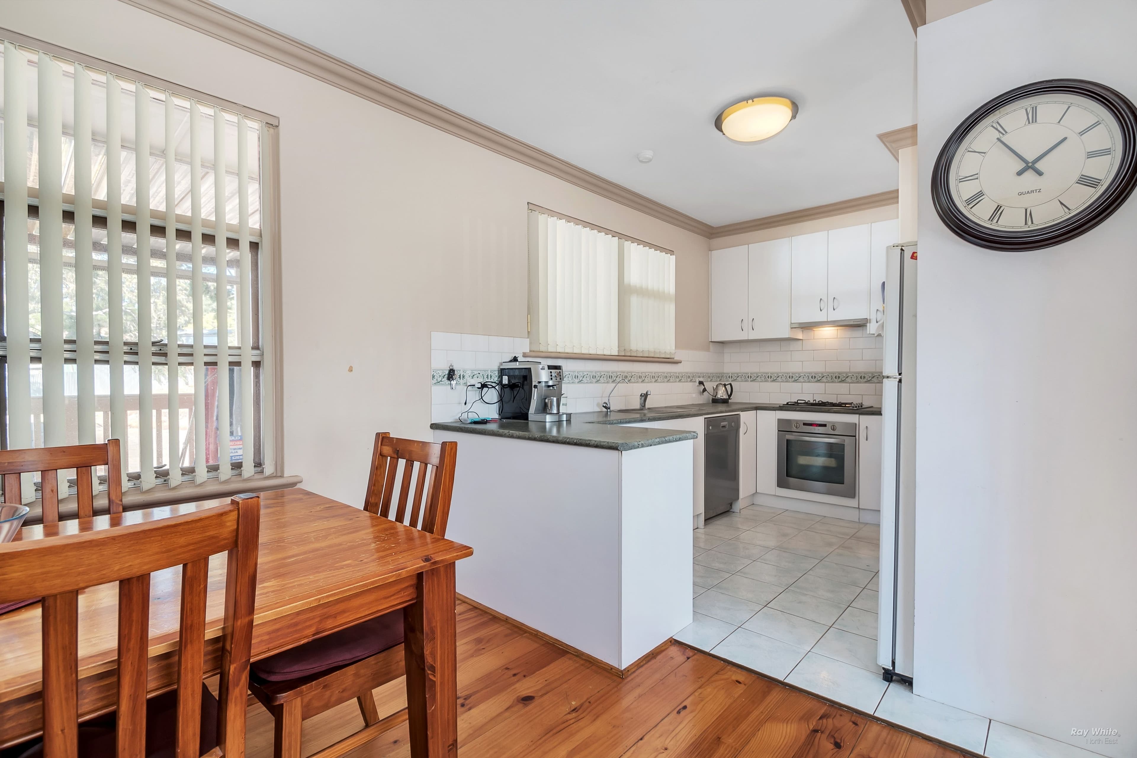 13 Carolan Crescent, Valley View SA 5093, Valley View - Thumbnail 5