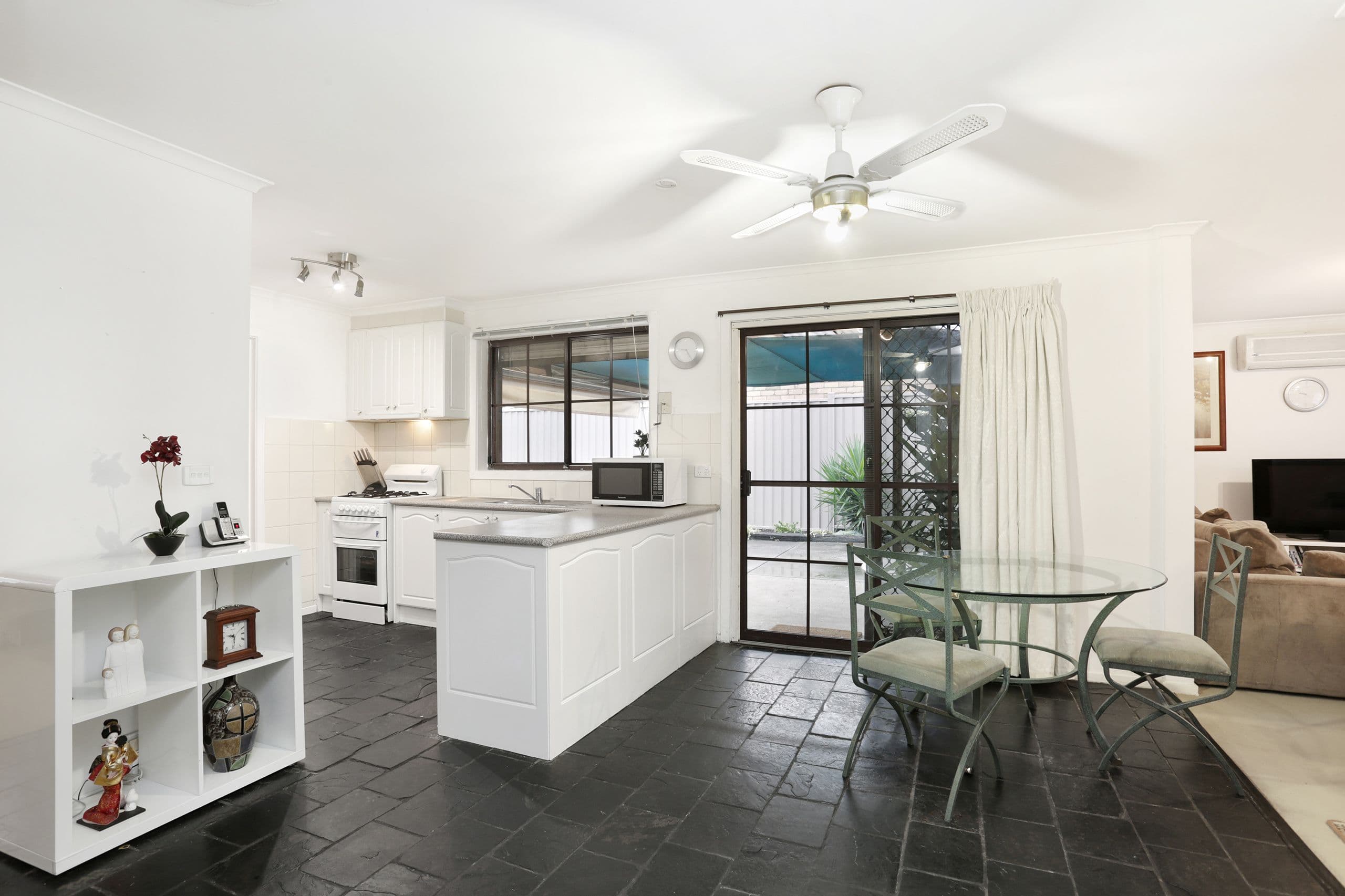 79 Avondale Avenue, St Albans VIC 3021, St Albans - Thumbnail 7