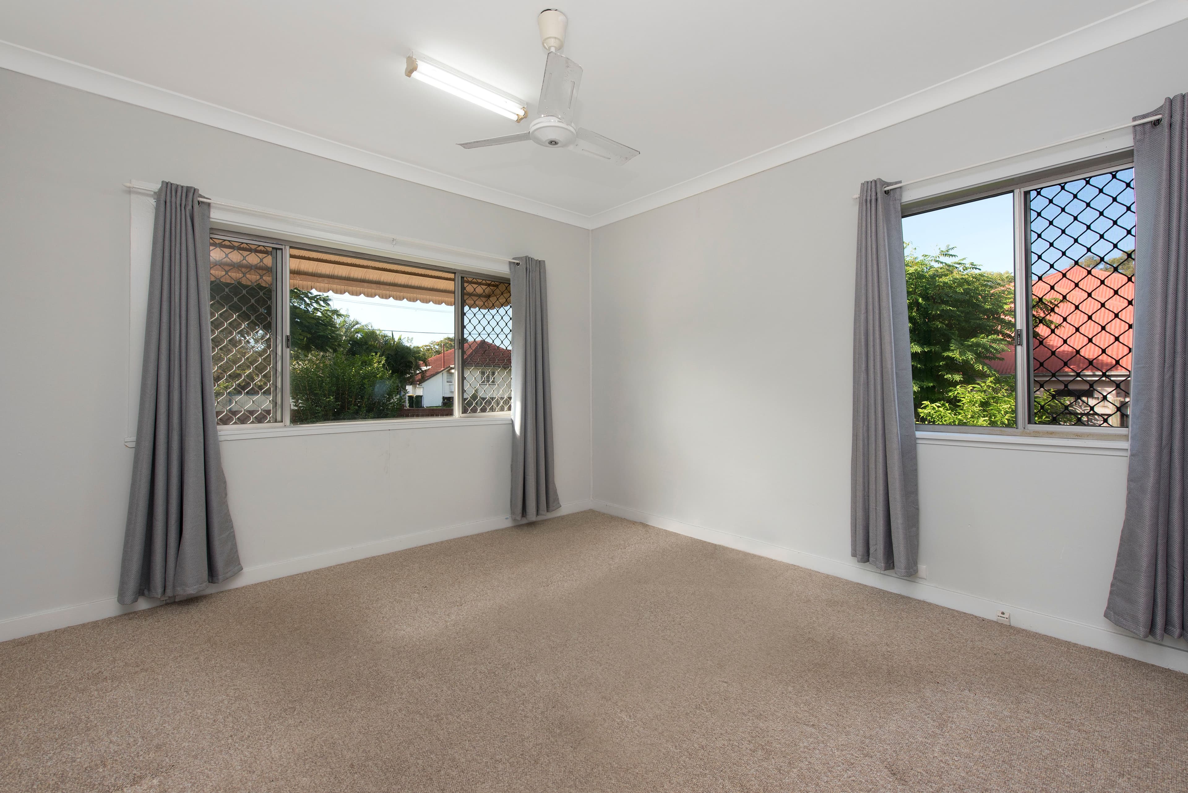 8 Hirschfield Street, Zillmere QLD 4034, Zillmere - Thumbnail 2