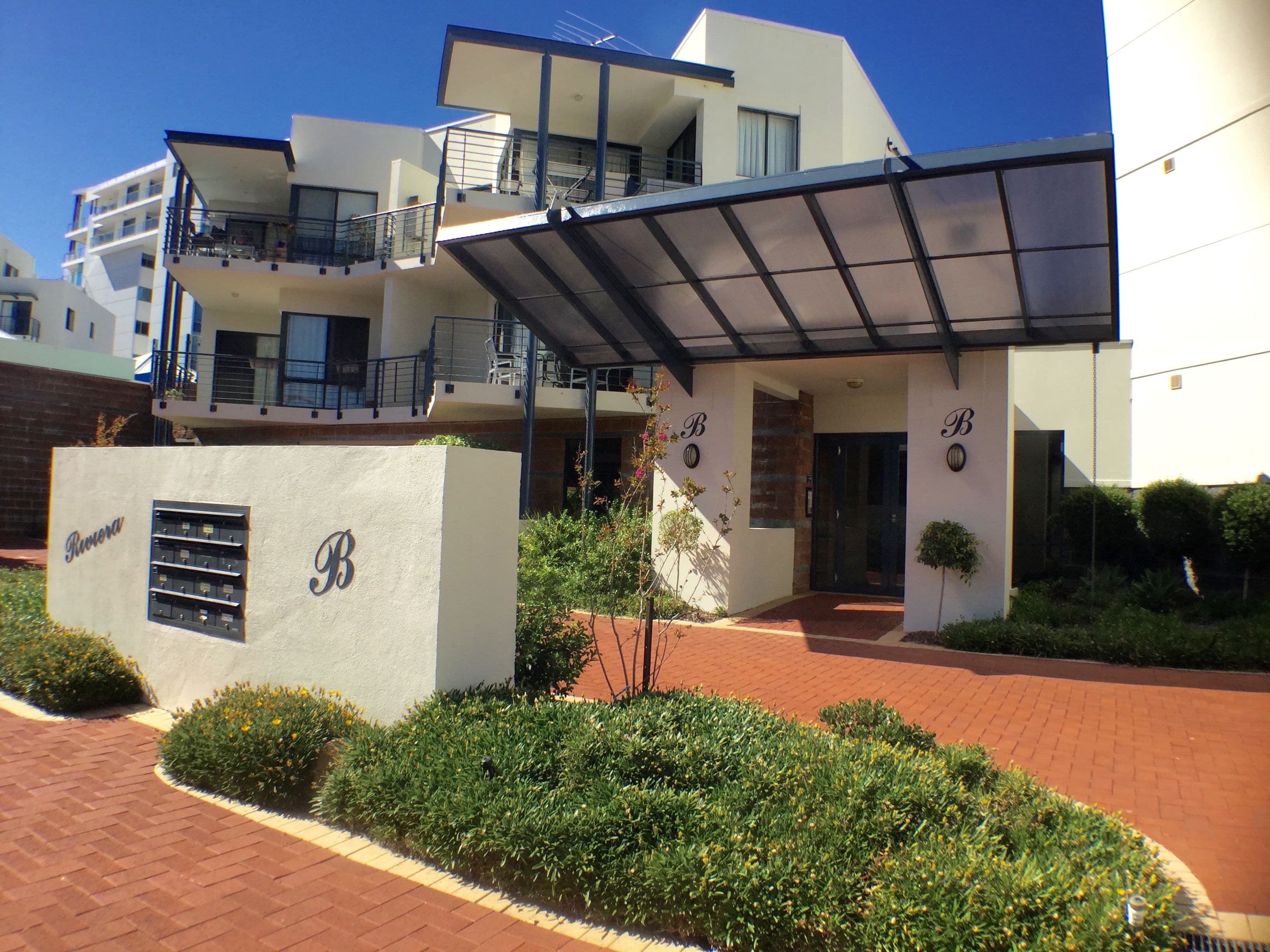 1/1 Stirling Street, South Perth WA 6151, South Perth - Thumbnail 3