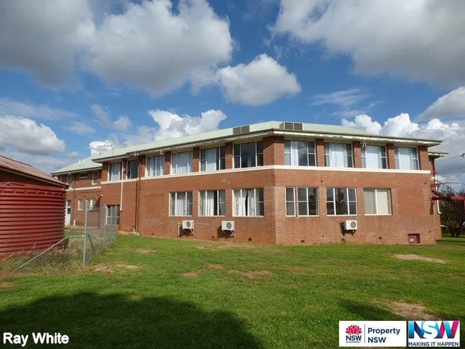 2 Elgin Street, Forbes NSW 2871, Forbes - Thumbnail 2