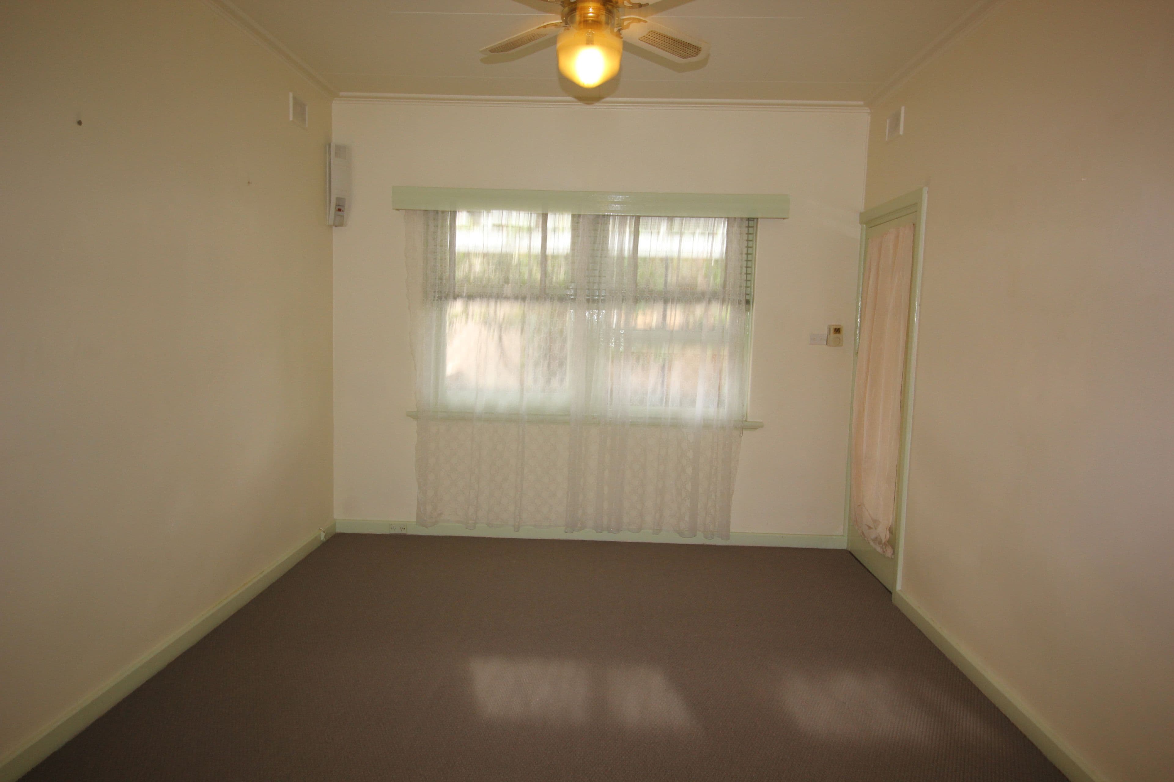 2/15 Waymouth Street, Glandore SA 5037, Glandore - Thumbnail 2