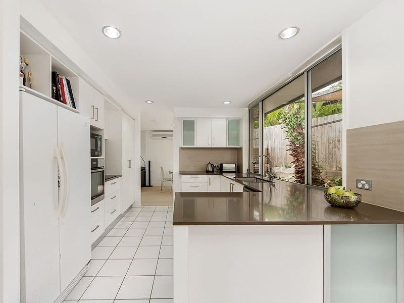 39 Huntingdale Crescent, Robina QLD 4226, Robina - Thumbnail 5