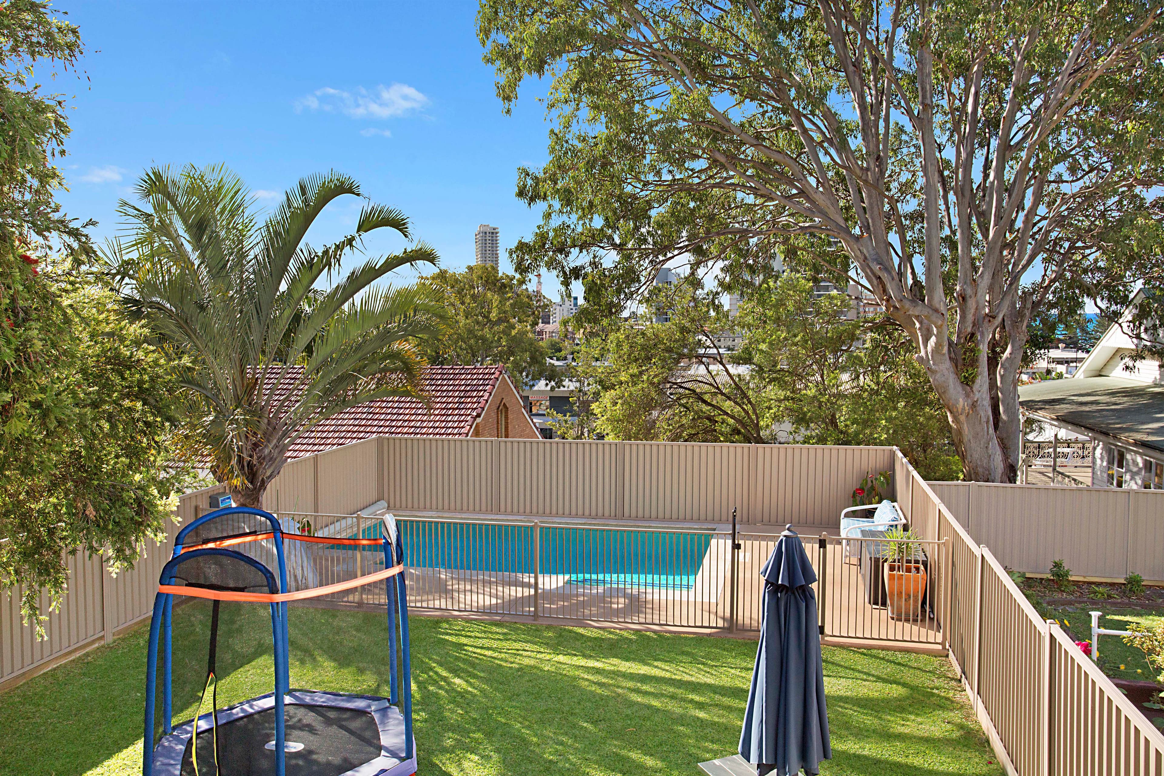 19 Ewart Street, Burleigh Heads QLD 4220, Burleigh Heads - Thumbnail 2