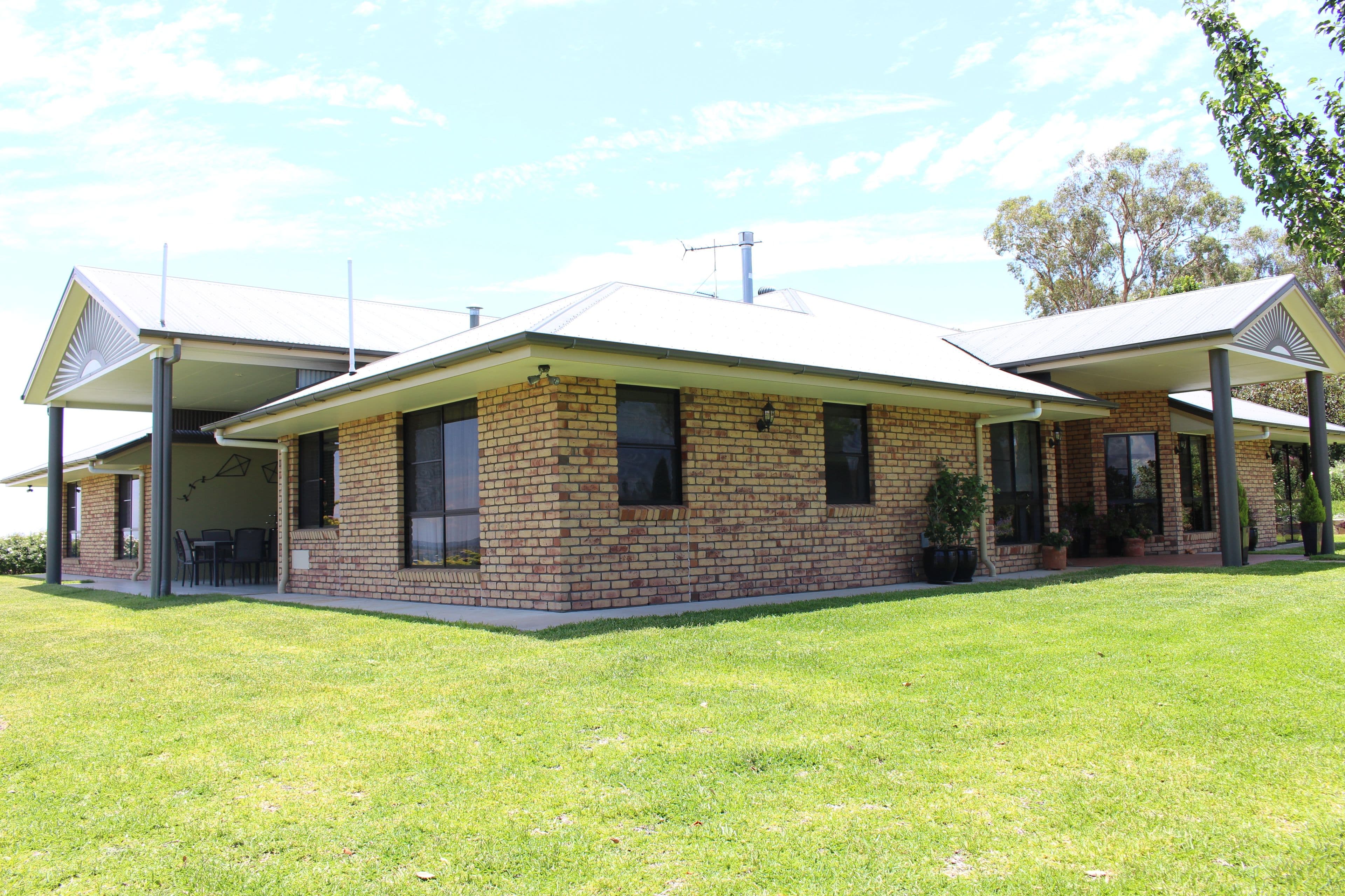 88 Frank Road, Vale View QLD 4352, Vale View - Thumbnail 3