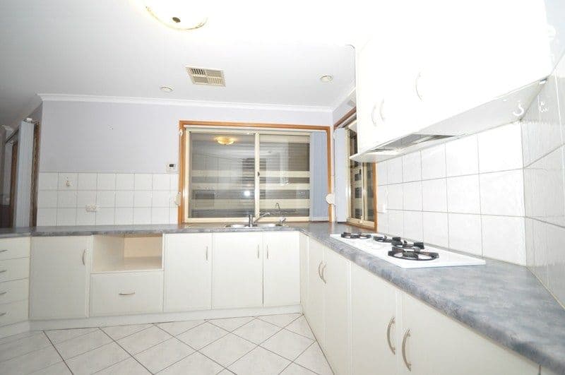 34 Uley Road, Craigmore SA 5114, Craigmore - Thumbnail 3