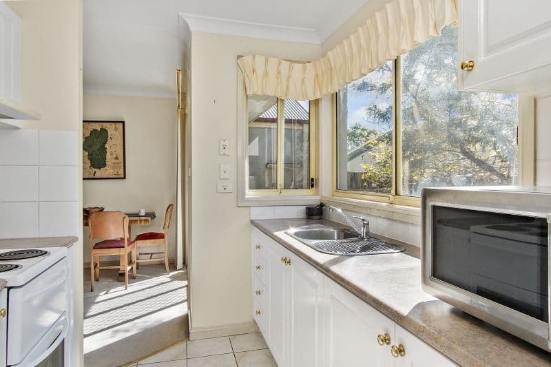 464 George Street, South Windsor - Image 1