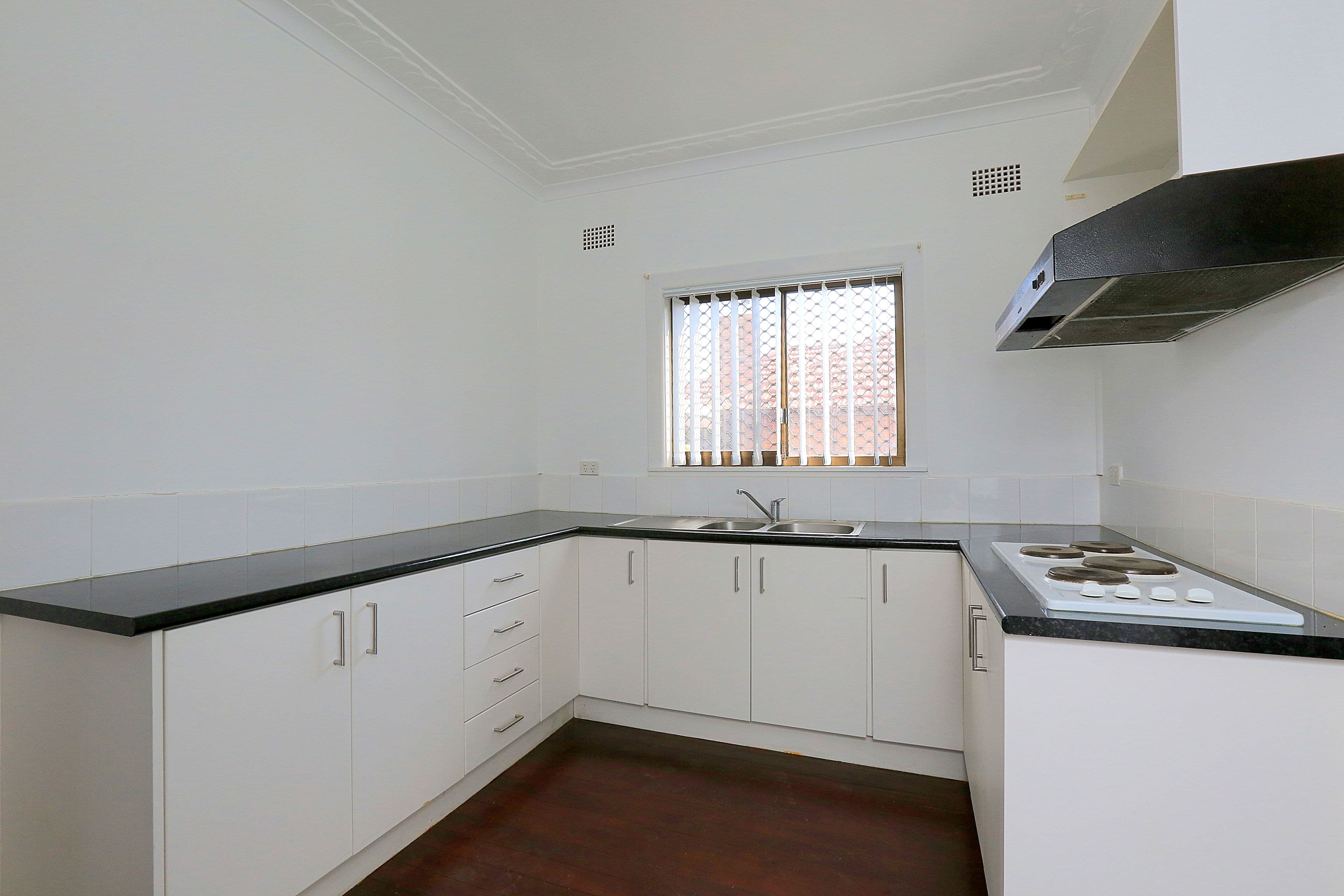 1 Yanderra Street, Condell Park - Thumbnail 4