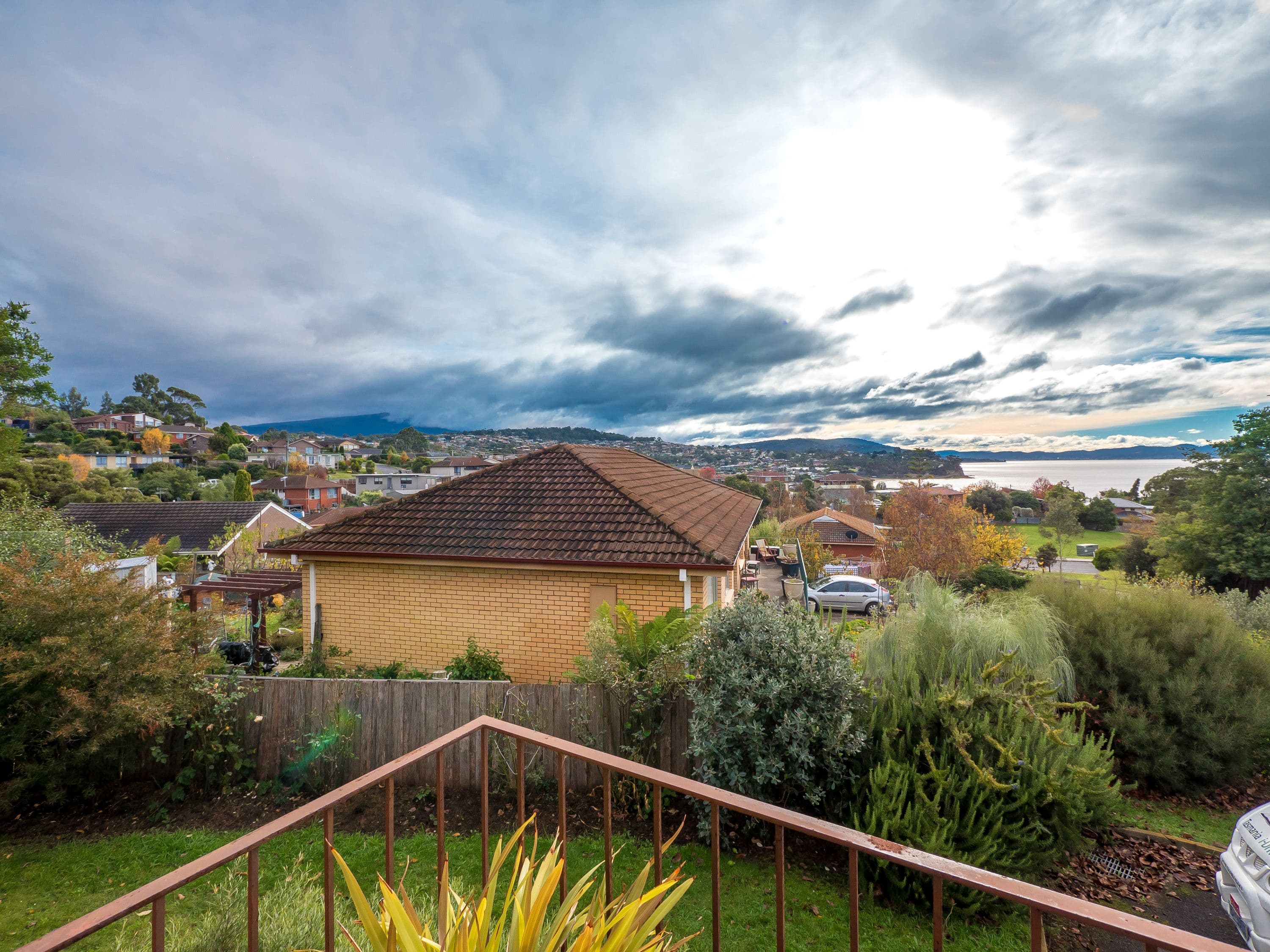 4 Seacrest Avenue, Blackmans Bay TAS 7052, Blackmans Bay - Thumbnail 2