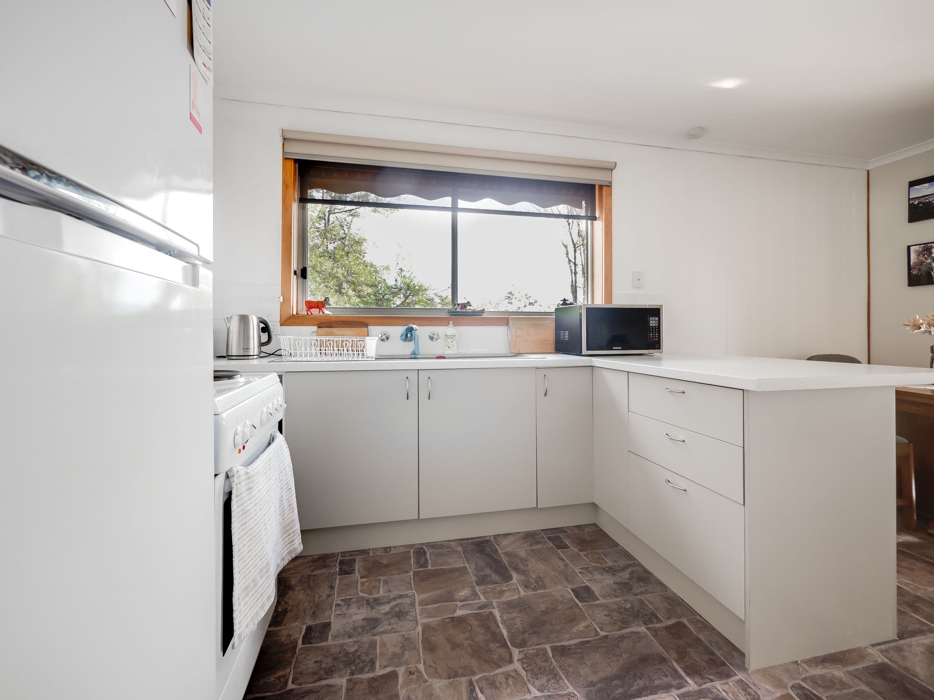 4 Seacrest Avenue, Blackmans Bay TAS 7052, Blackmans Bay - Thumbnail 7