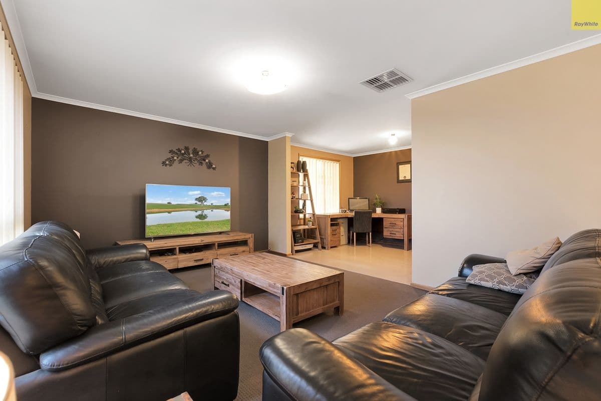 25 Toorak Drive, Blakeview SA 5114, Blakeview - Thumbnail 2
