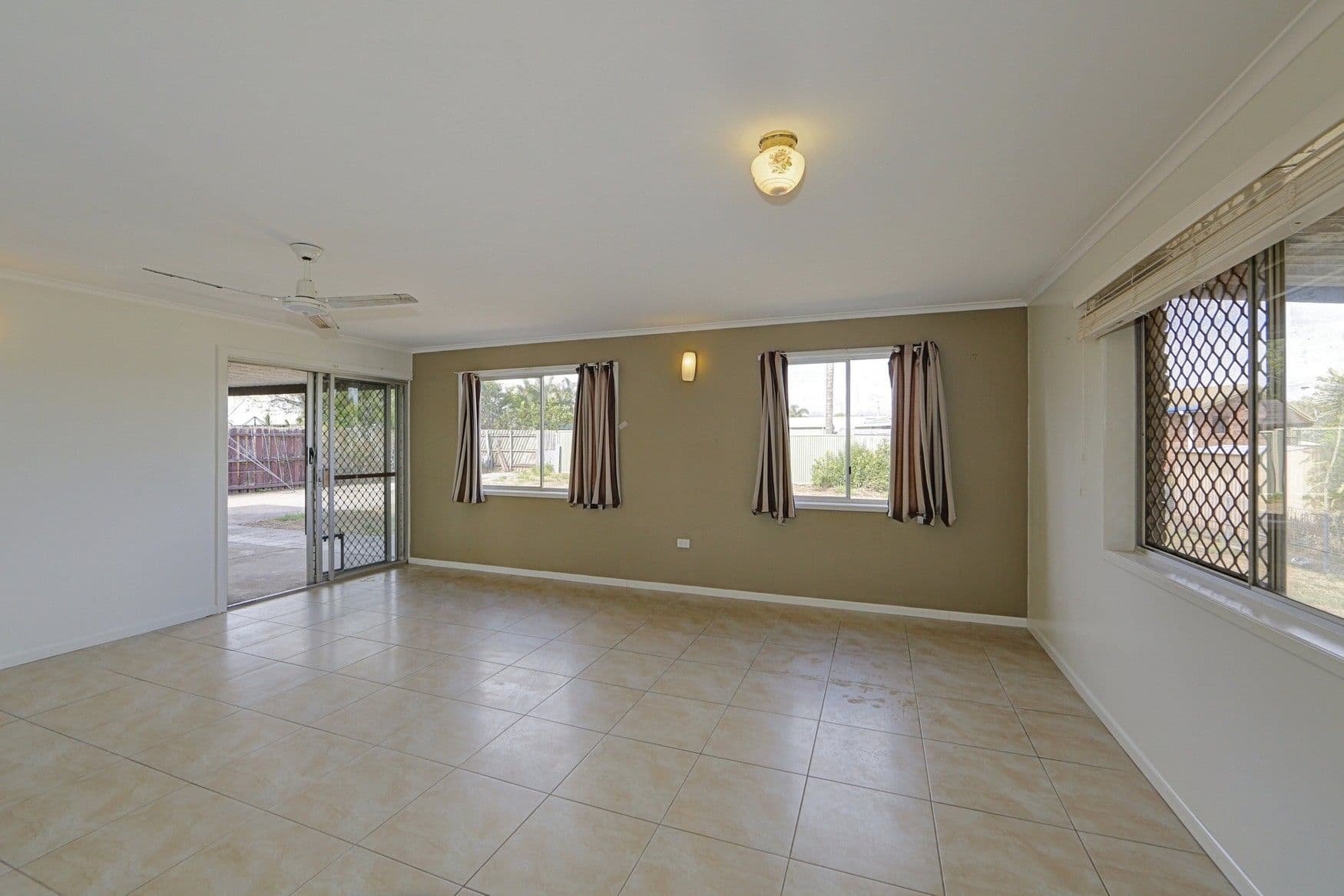 26 Cox Crescent, Millbank QLD 4670, Millbank - Thumbnail 8