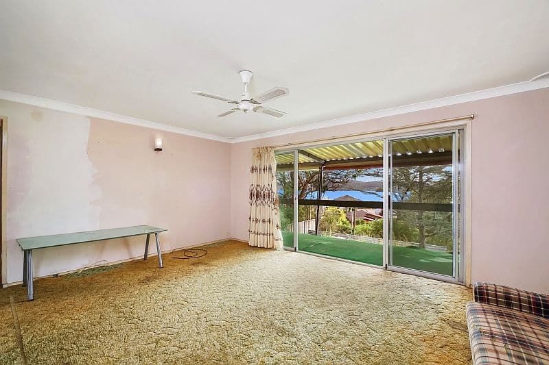258 Avoca Drive, Green Point - Thumbnail 3