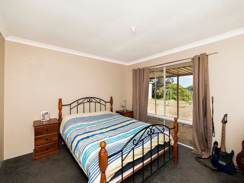 6 Limosa Glade, Warnbro WA 6169, Warnbro - Thumbnail 4