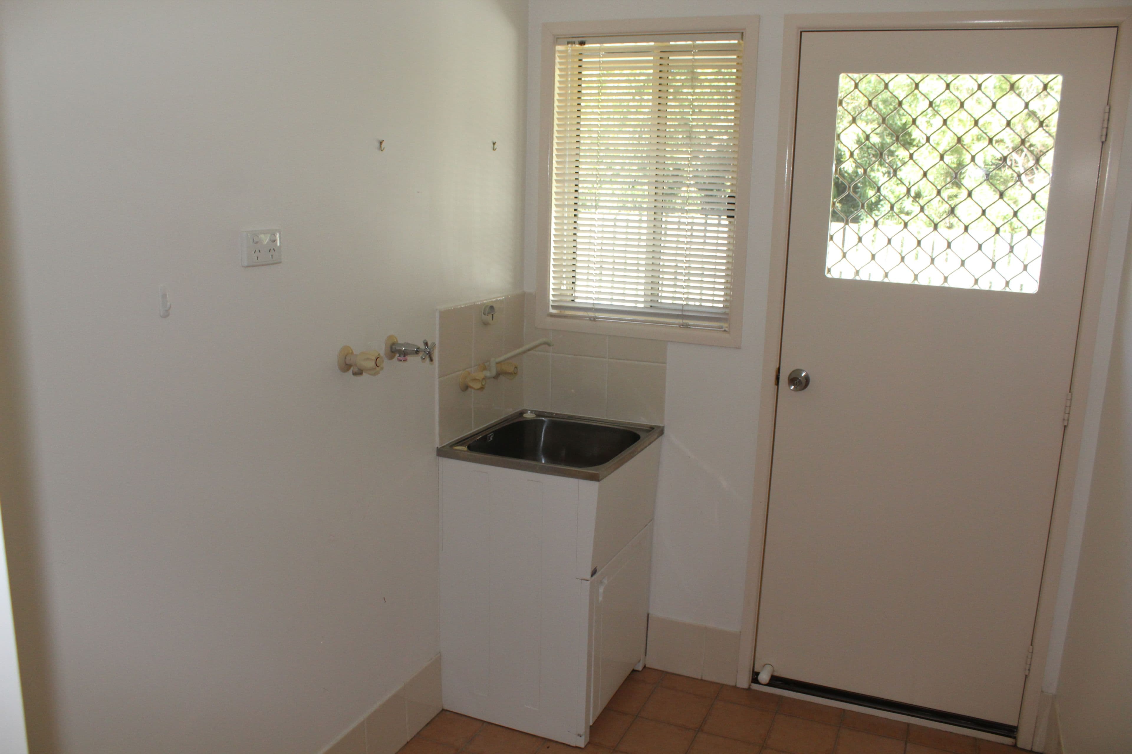 80b Russell, Goondiwindi QLD 4390, Goondiwindi - Thumbnail 5