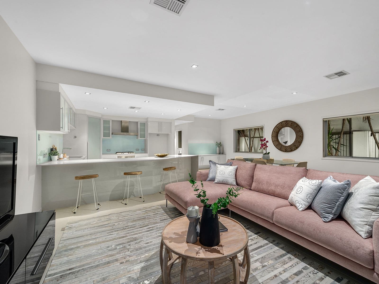 24 Addison Avenue, Bulimba QLD 4171, Bulimba - Thumbnail 3