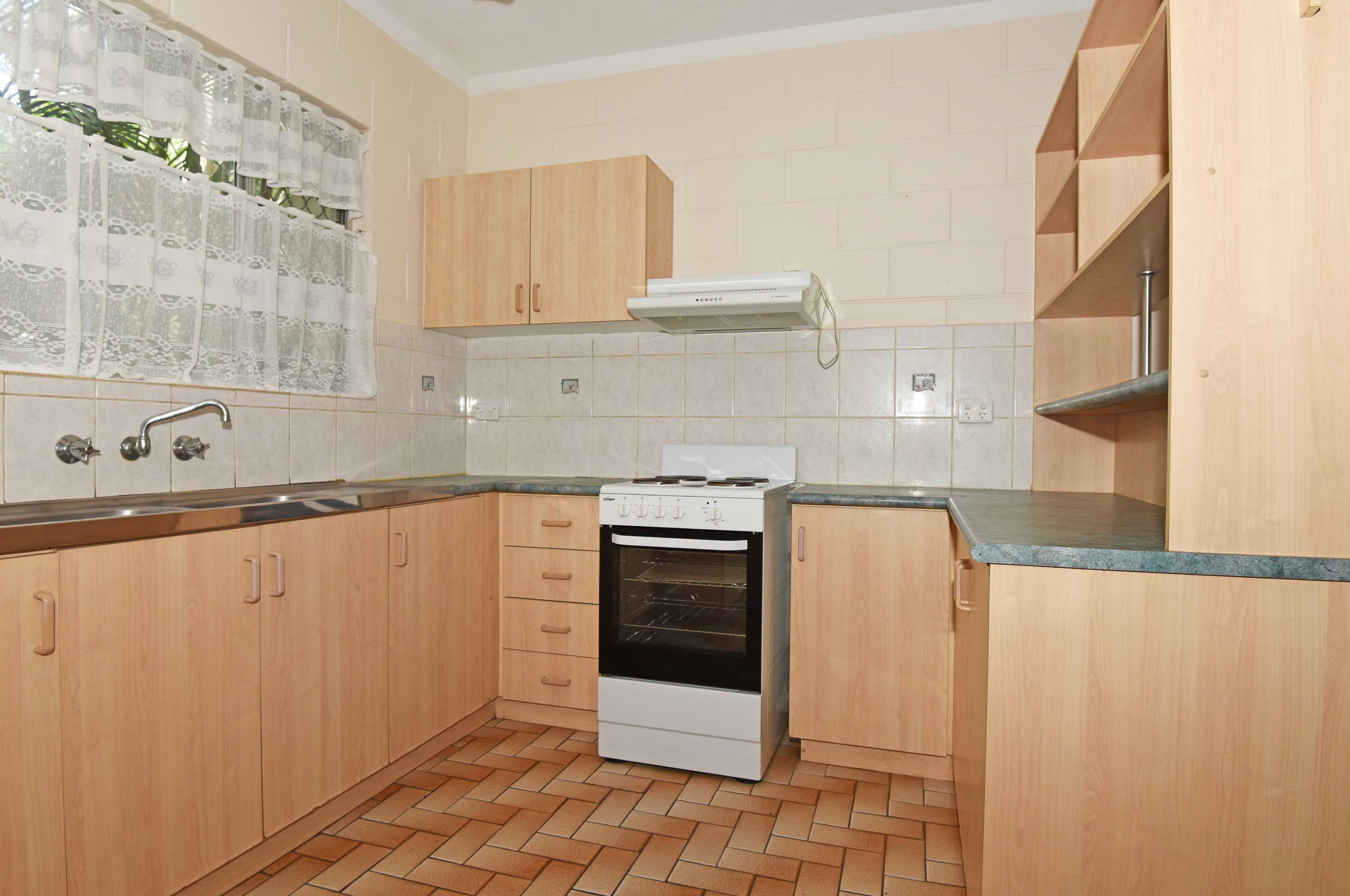 7/128 Mitchell Street, Larrakeyah NT 0820, Larrakeyah - Image 1