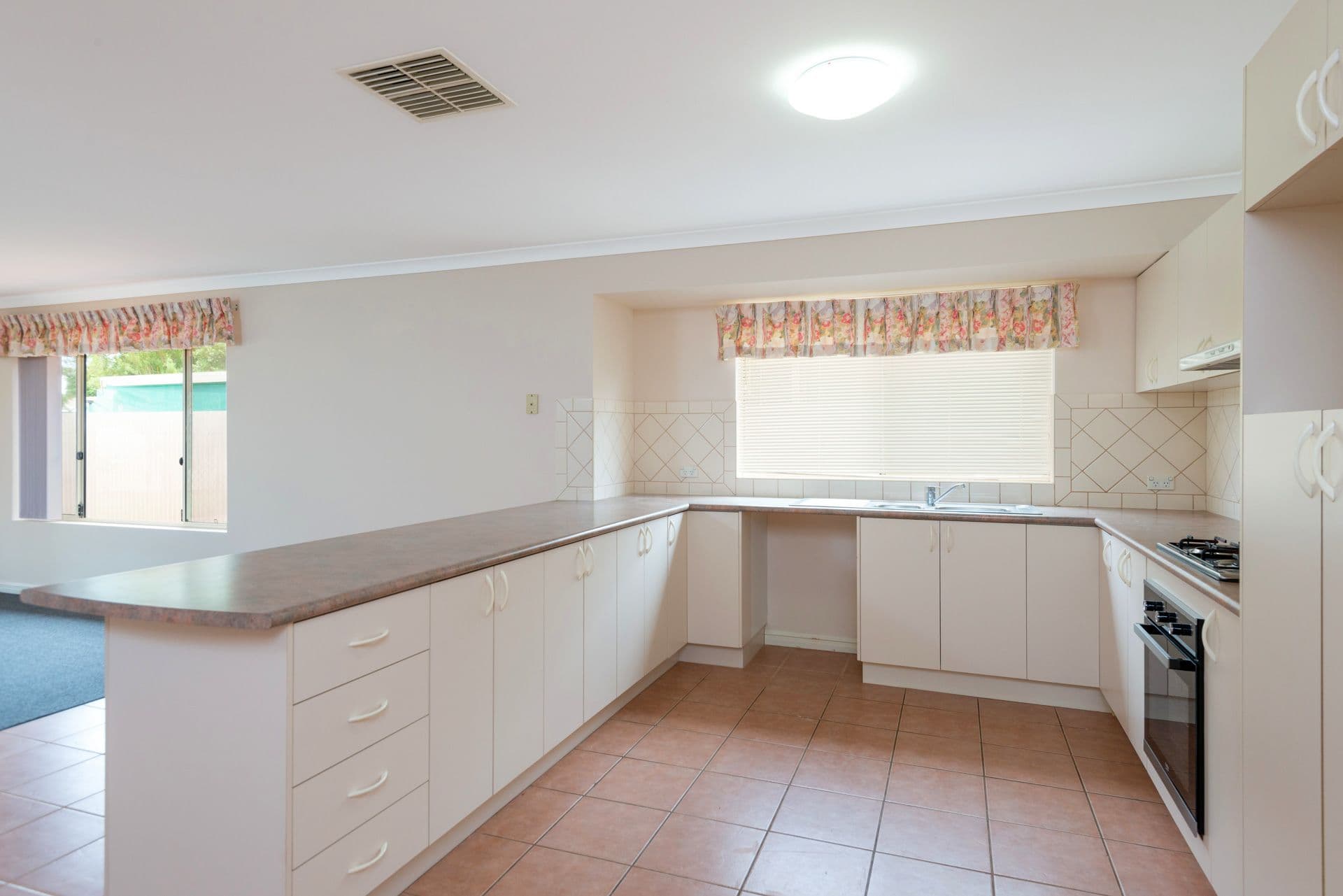 22A O'Berthur Street, Kalgoorlie WA 6430, South Kalgoorlie - Thumbnail 2
