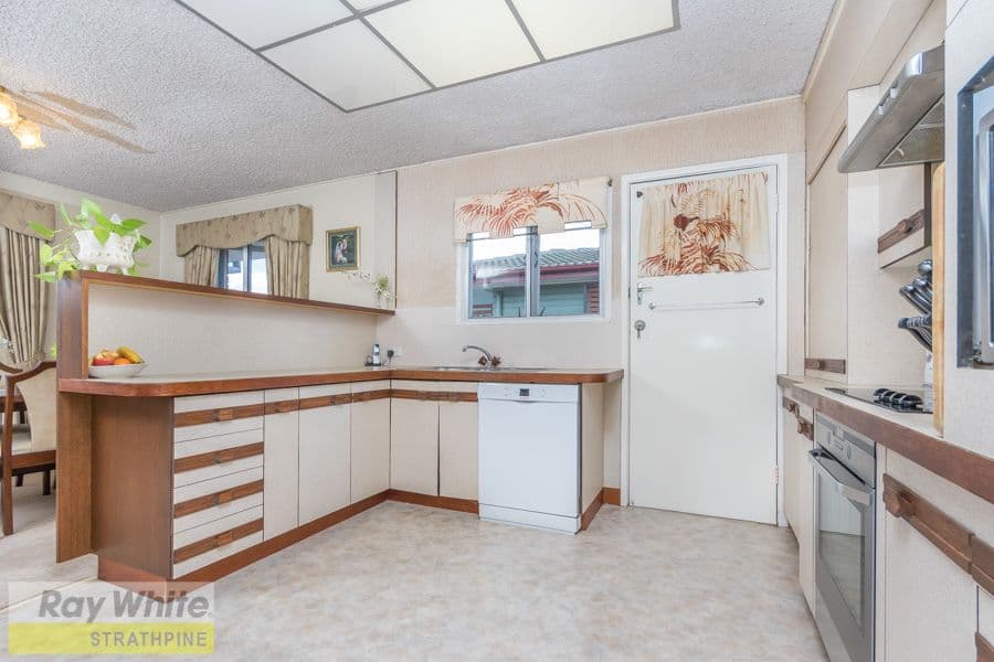 44 Peter Street, Strathpine QLD 4500, Strathpine - Thumbnail 5