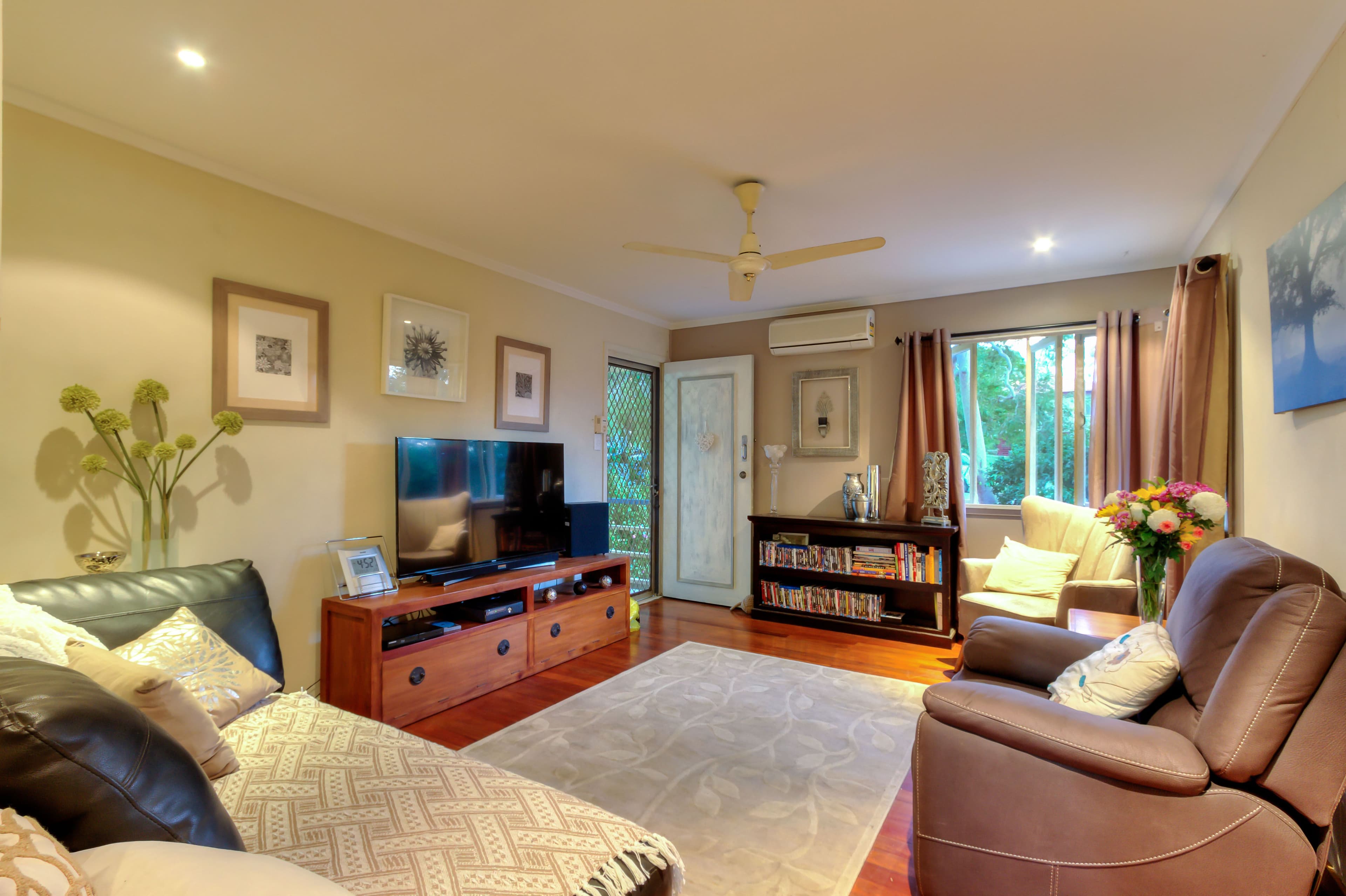 70 Saint Patrick Avenue, Kuraby QLD 4112, Kuraby - Thumbnail 2
