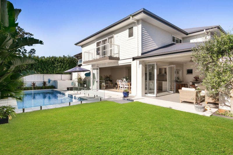 62 Edgecliffe Esplanade, Seaforth - Image 1