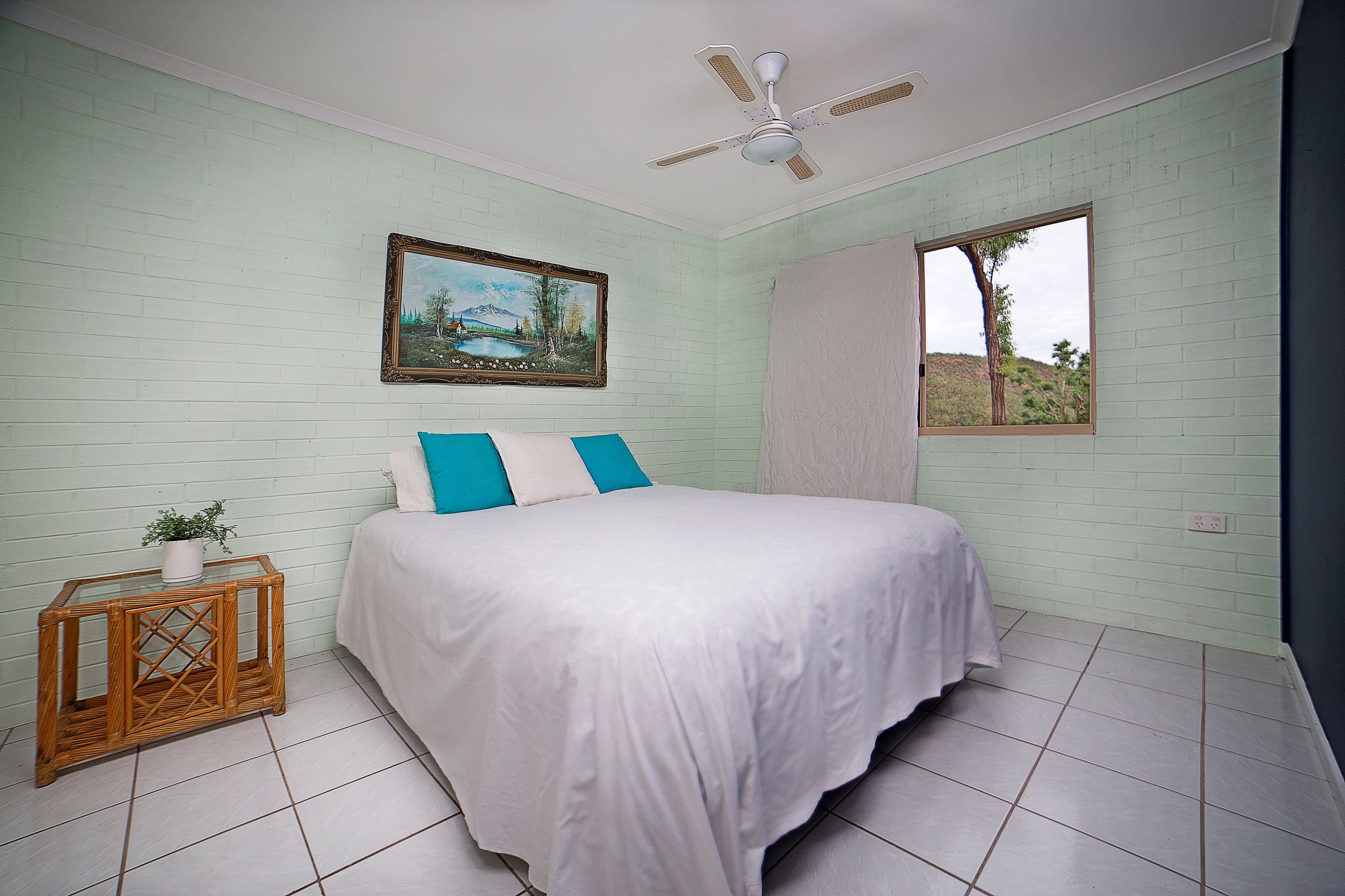 16 Olden Court, Hideaway Bay QLD 4800, Hideaway Bay - Thumbnail 6