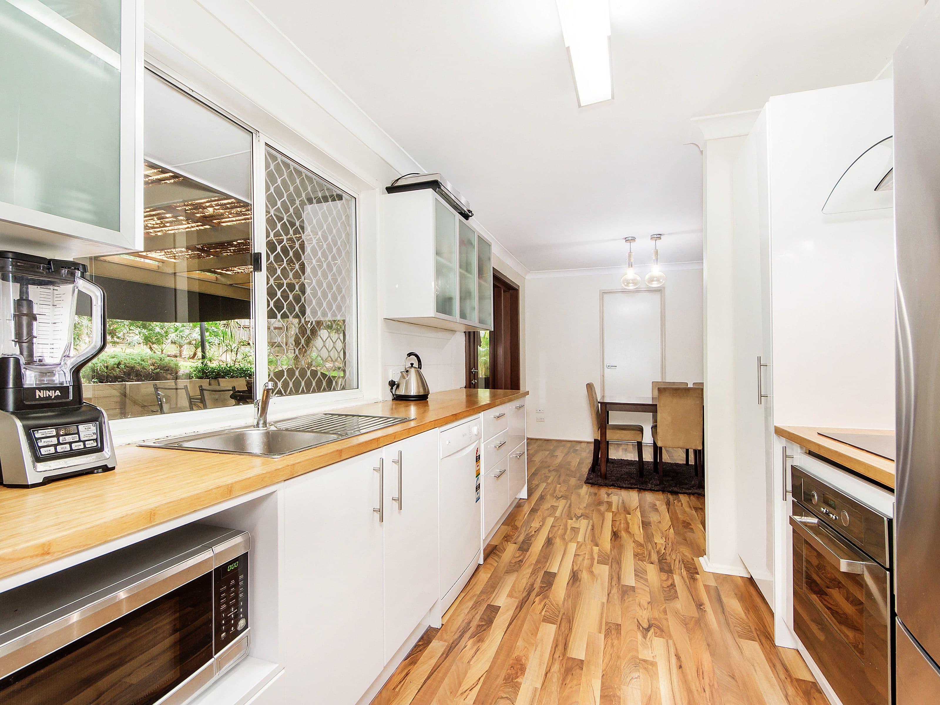 5 Burgundy Court, Highland Park QLD 4211, Highland Park - Thumbnail 3