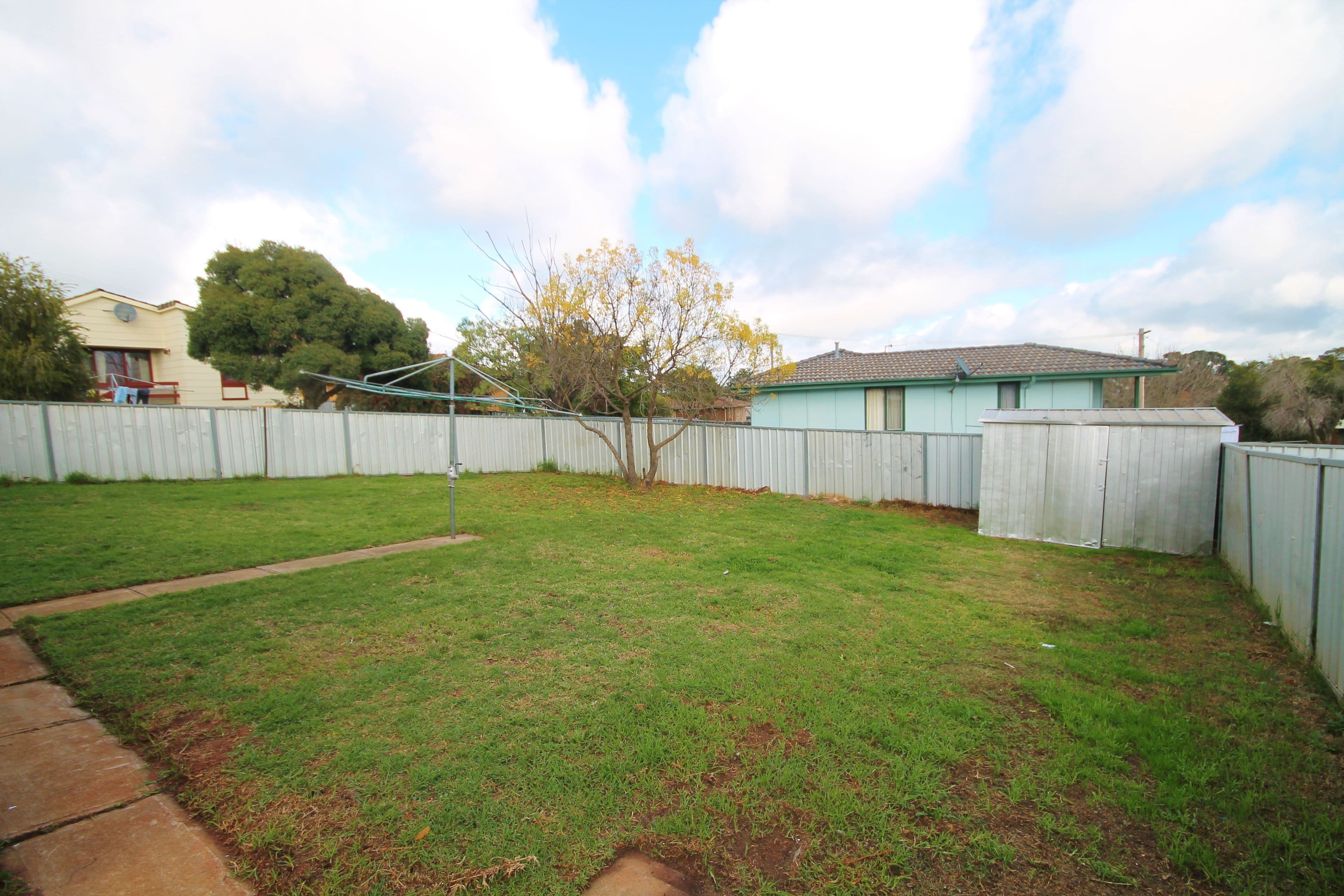 25 Taylor Road, Young - Thumbnail 2