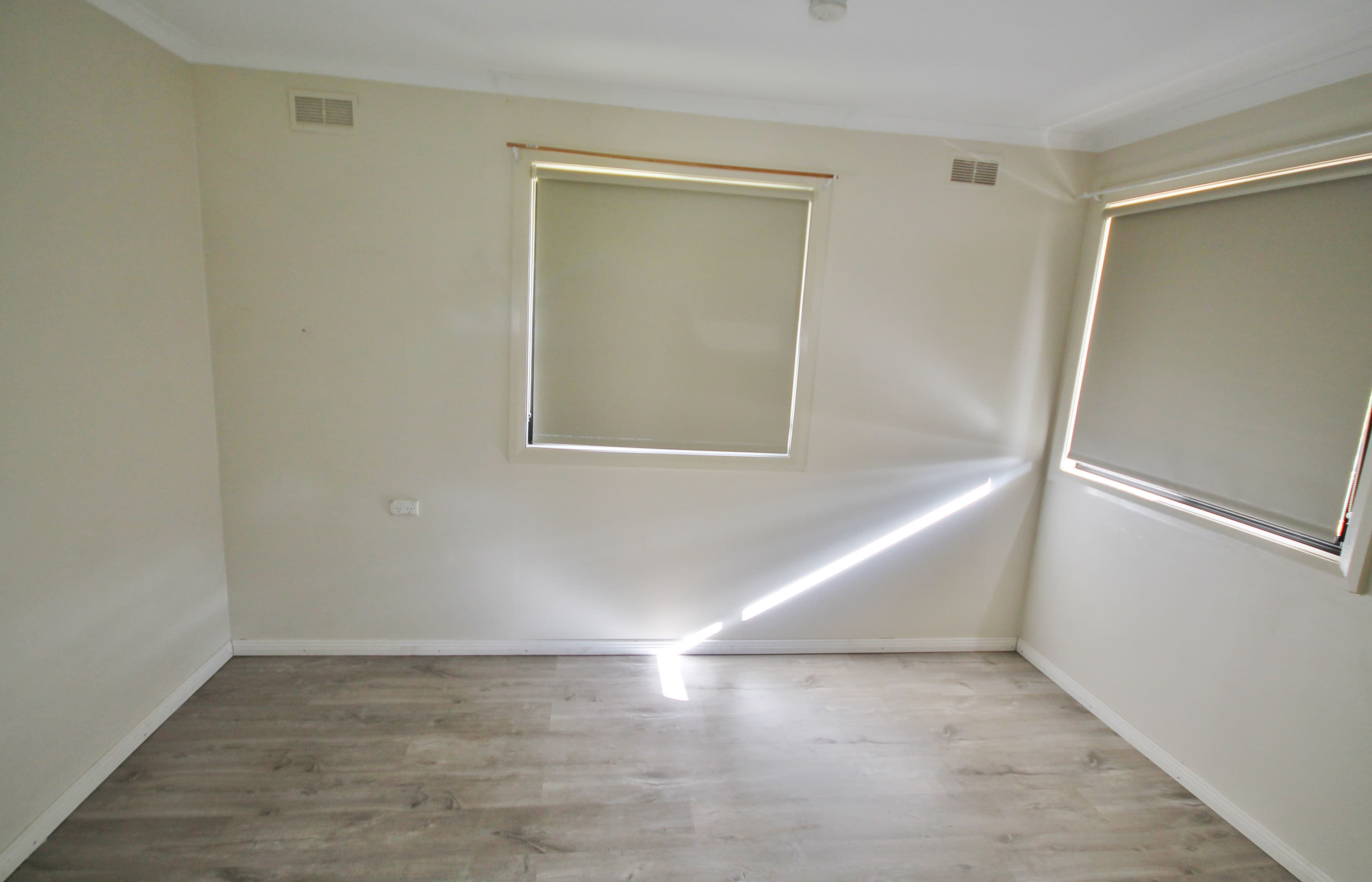 25 Taylor Road, Young - Thumbnail 5