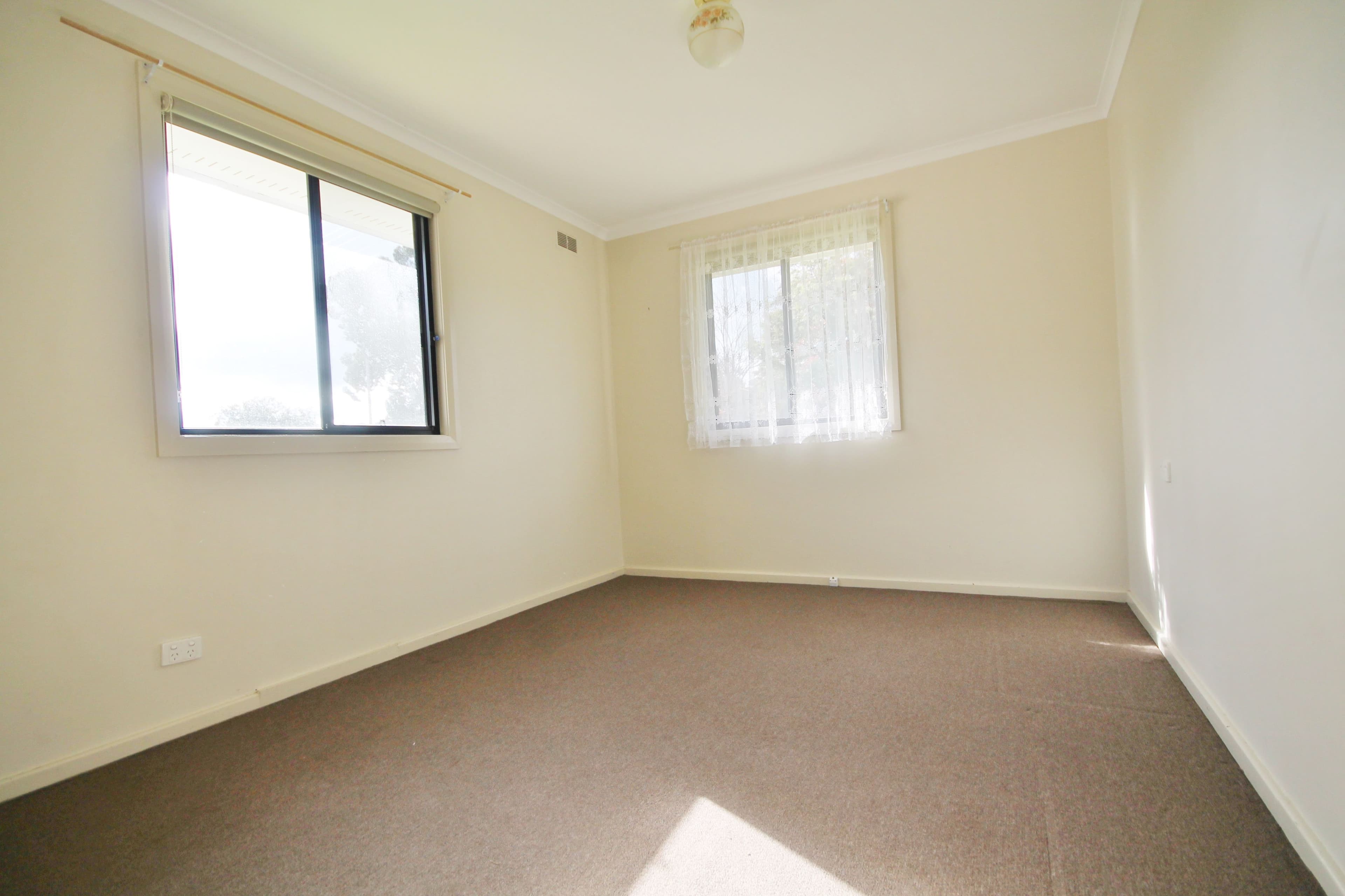 25 Taylor Road, Young - Thumbnail 8