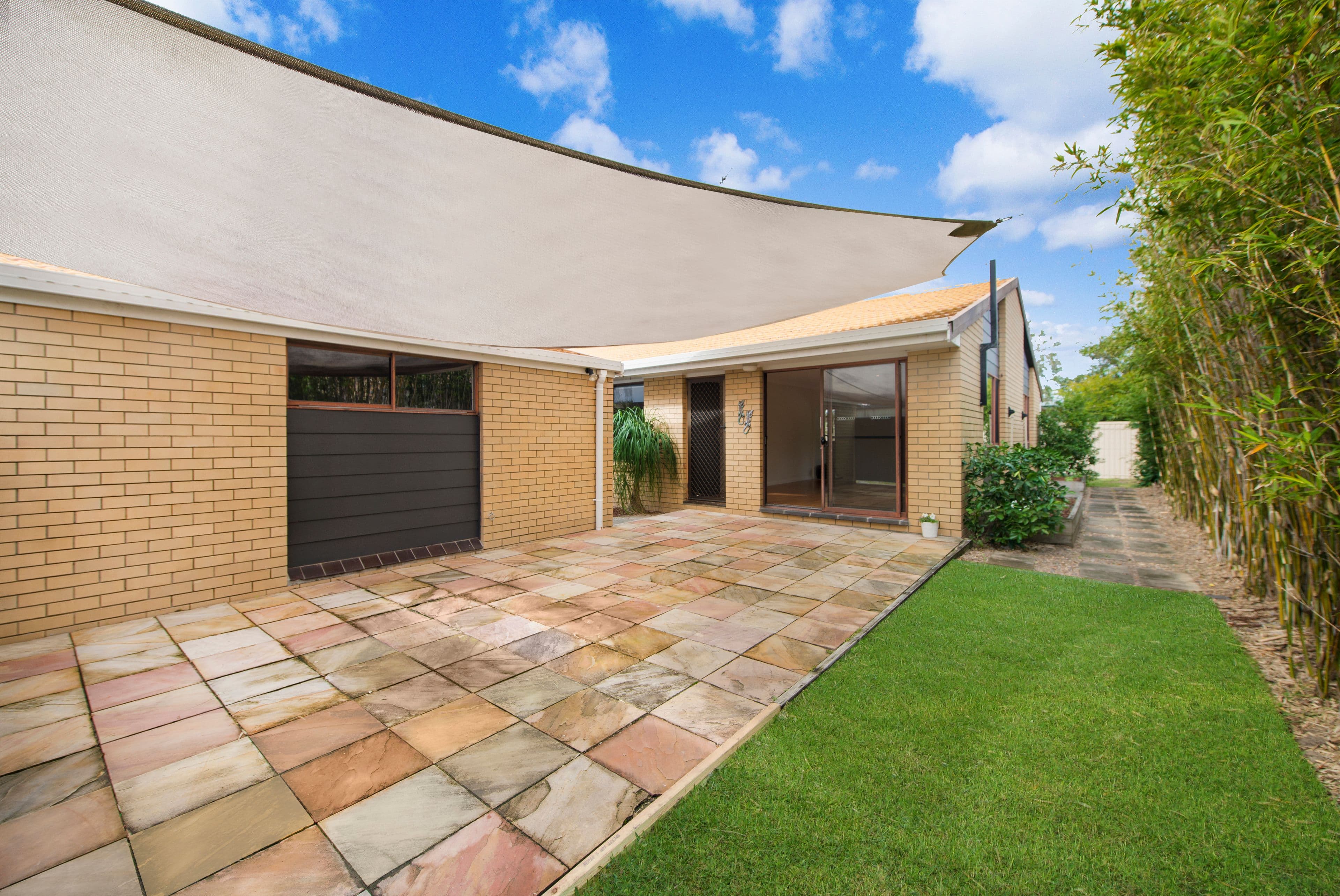 123 Sunshine Boulevard, Mermaid Waters QLD 4218, Mermaid Waters - Thumbnail 2
