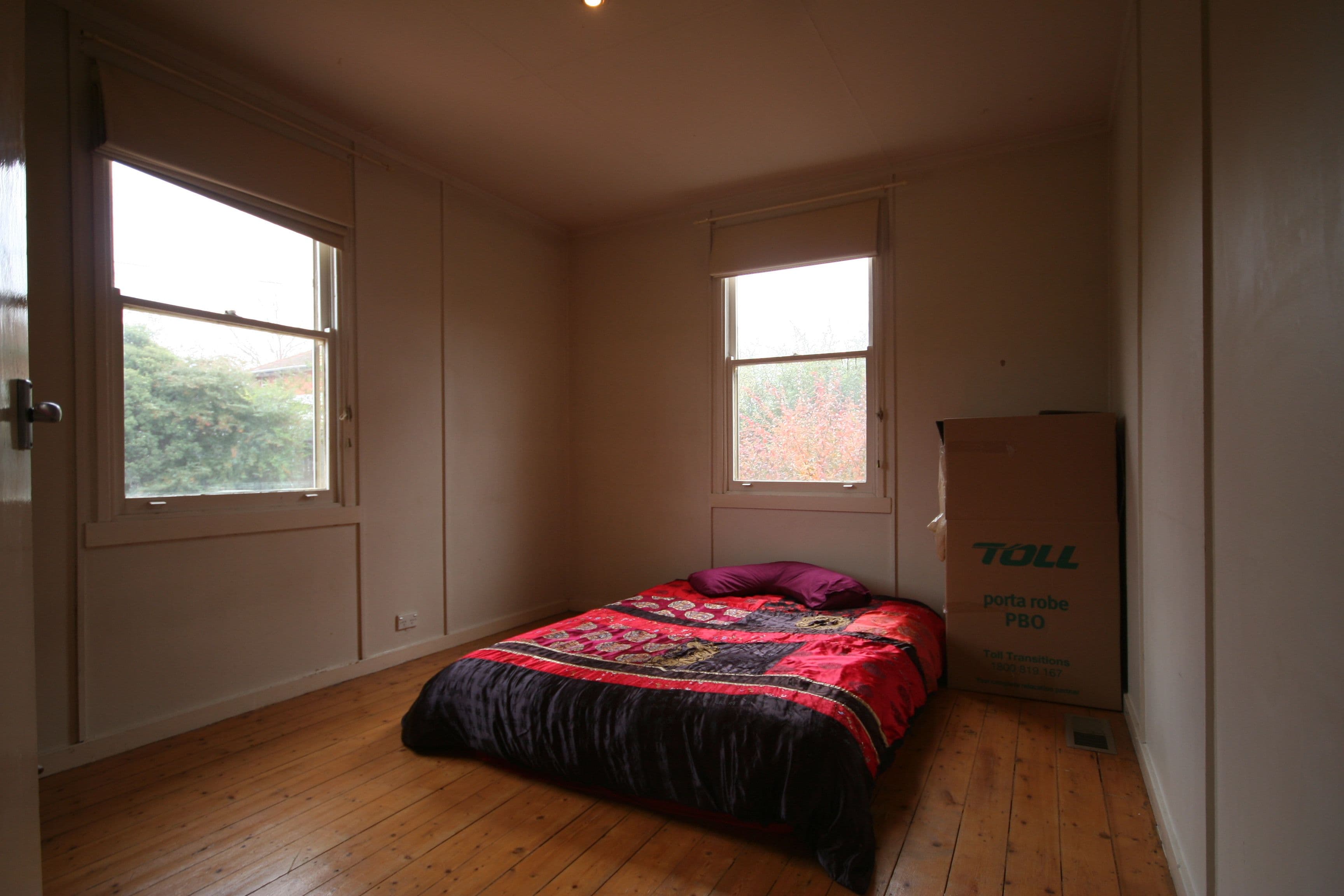 4 Arunta Street, Narrabundah ACT 2604, Narrabundah - Thumbnail 3