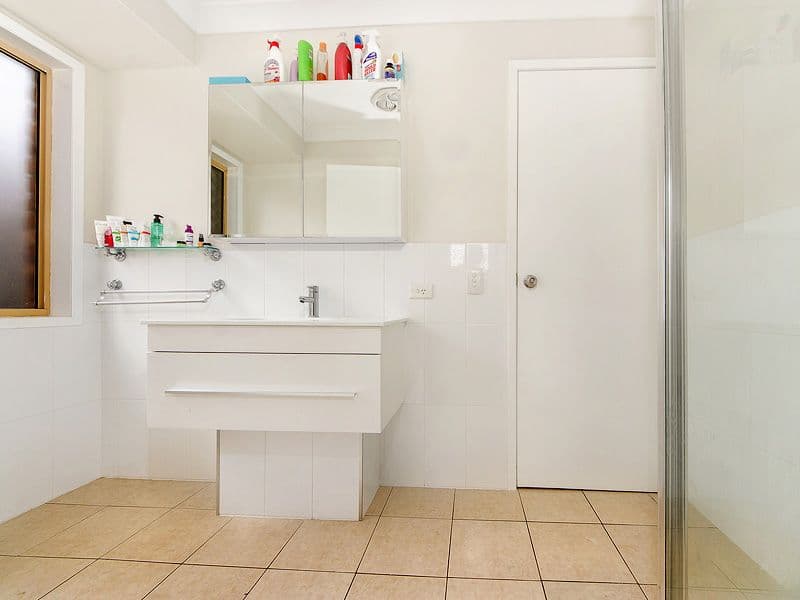 6 Spumante Court, Highland Park QLD 4211, Highland Park - Thumbnail 5