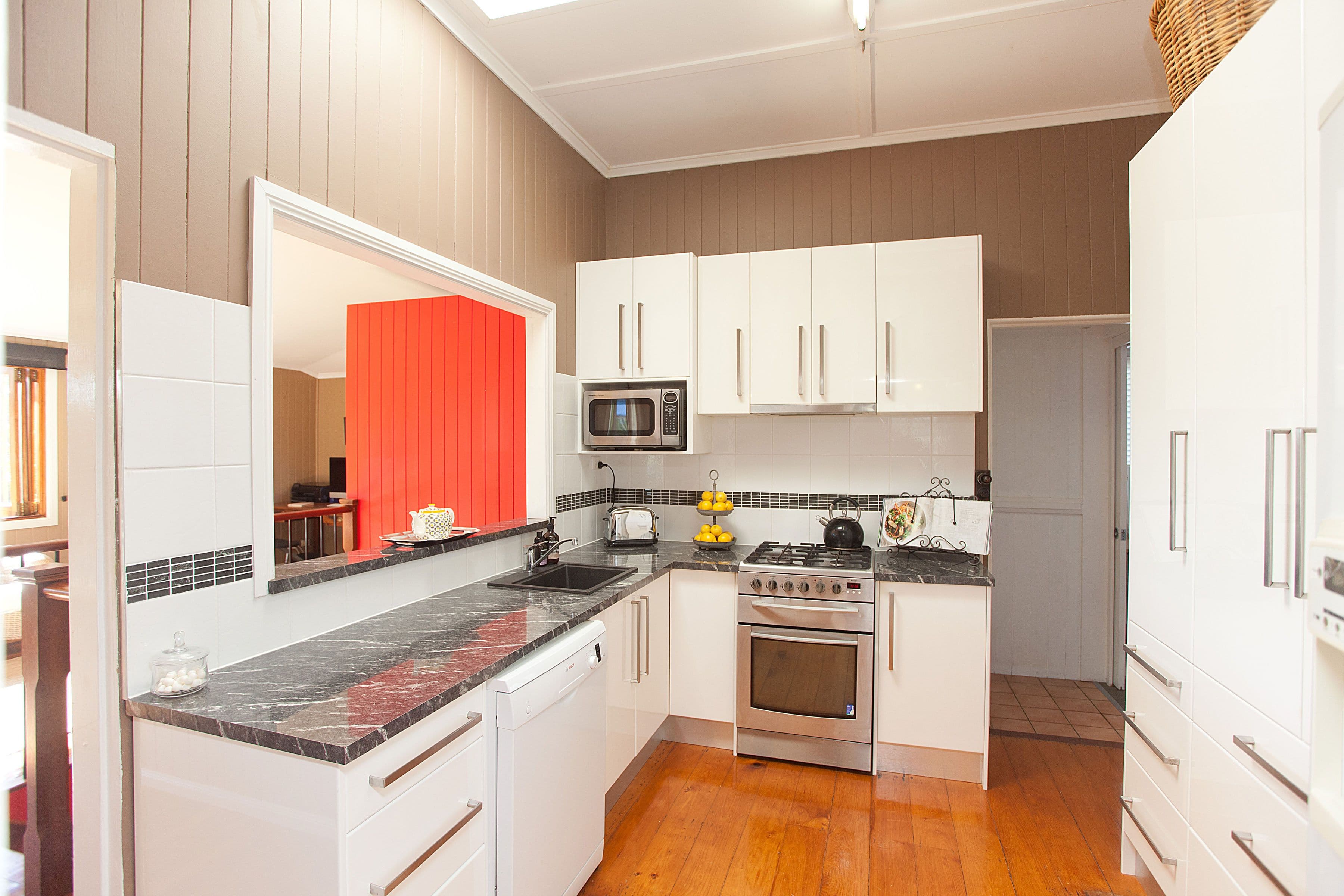 14 Burlington Street, Holland Park QLD 4121, Holland Park - Thumbnail 8