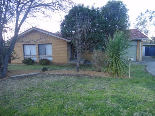 35 Drysdale Circuit, Kambah ACT 2902, Kambah - Thumbnail 2