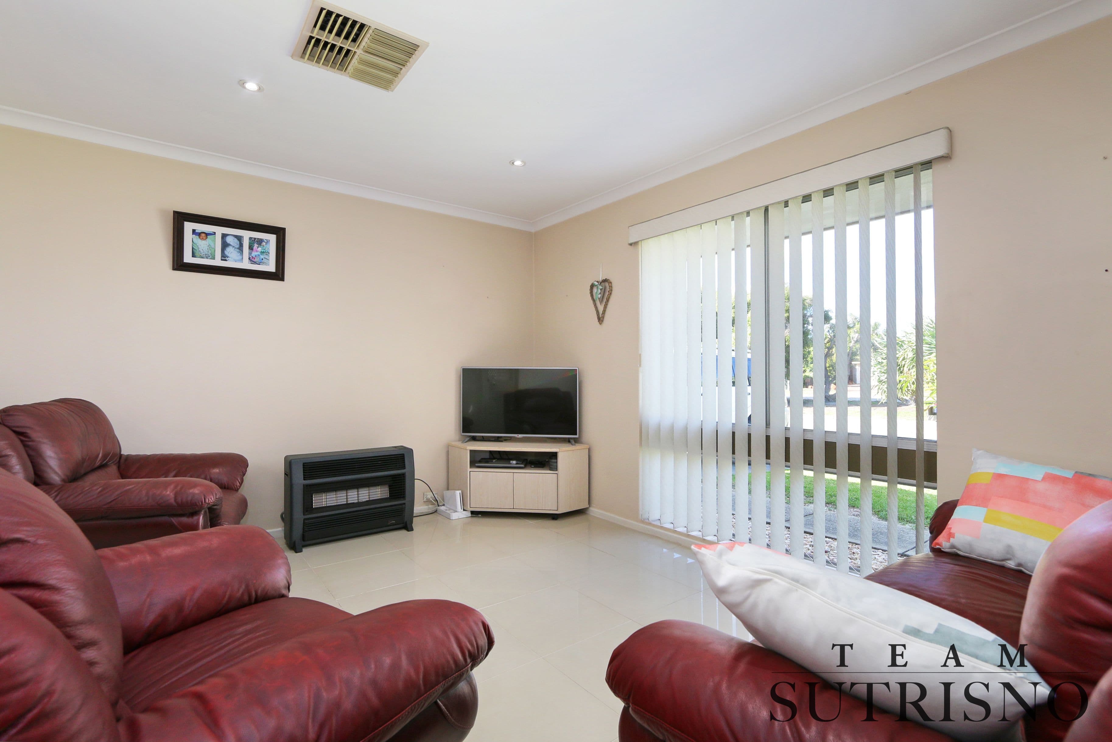 27 Elderberry Drive, Parkwood WA 6147, Parkwood - Thumbnail 2
